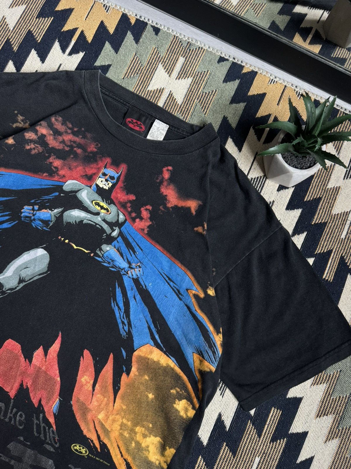 DC Comics Vintage 1997 Batman DC Comics Tee Size US L / EU 52-54 / 3 - 5 Thumbnail