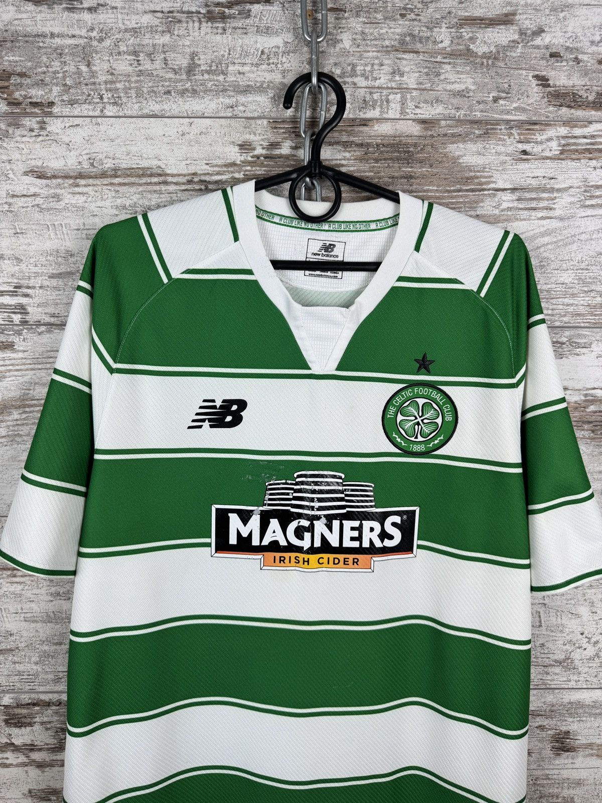 New Balance × Vintage Mens Vintage New Balance Celtic FC T-shirt soccer jersey Size US L / EU 52-54 / 3 - 2 Thumbnail