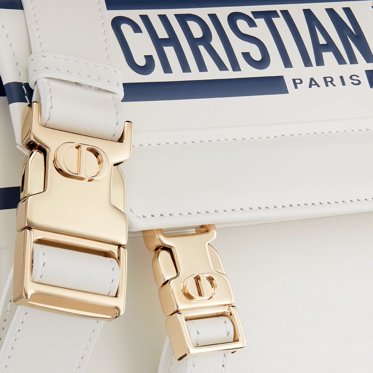 Dior o1bcso1str1124 Size: OS /Small Diorcamp Bag in White Size ONE SIZE - 6 Thumbnail