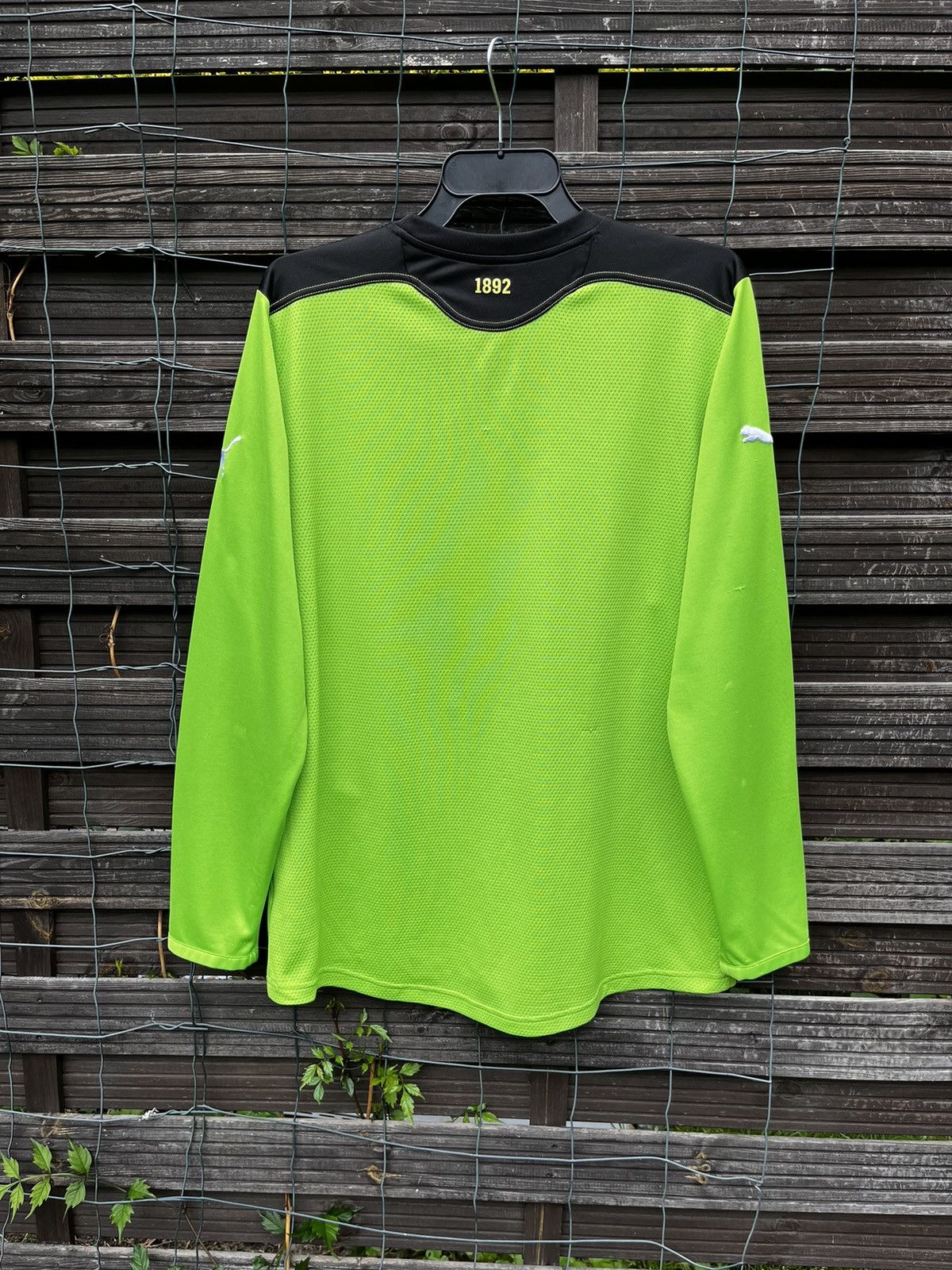 Puma × Vintage ⚽️ NEWCASTLE UNITED GOALKEEPER SOCCER JERSEY FOOTBALL SHIRT Size US L / EU 52-54 / 3 - 10 Thumbnail