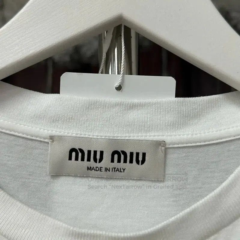 Miu Miu Miu Miu White Logo Cotton Crop T-Shirt . Size L / US 10 / IT 46 - 7 Thumbnail