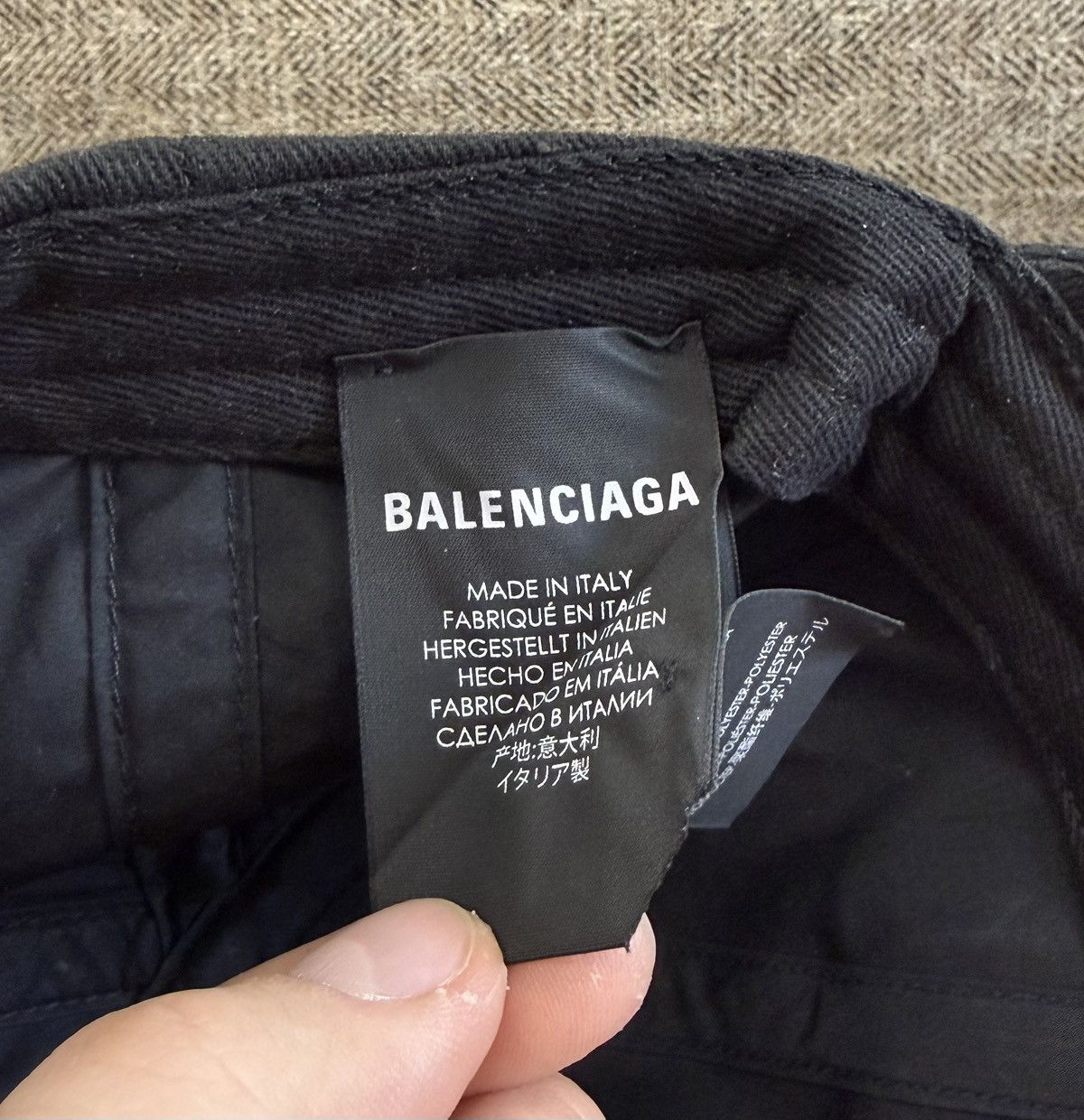Balenciaga Balenciaga Mastercard Logo Baseball Cap Black Hat Size ONE SIZE - 13 Thumbnail