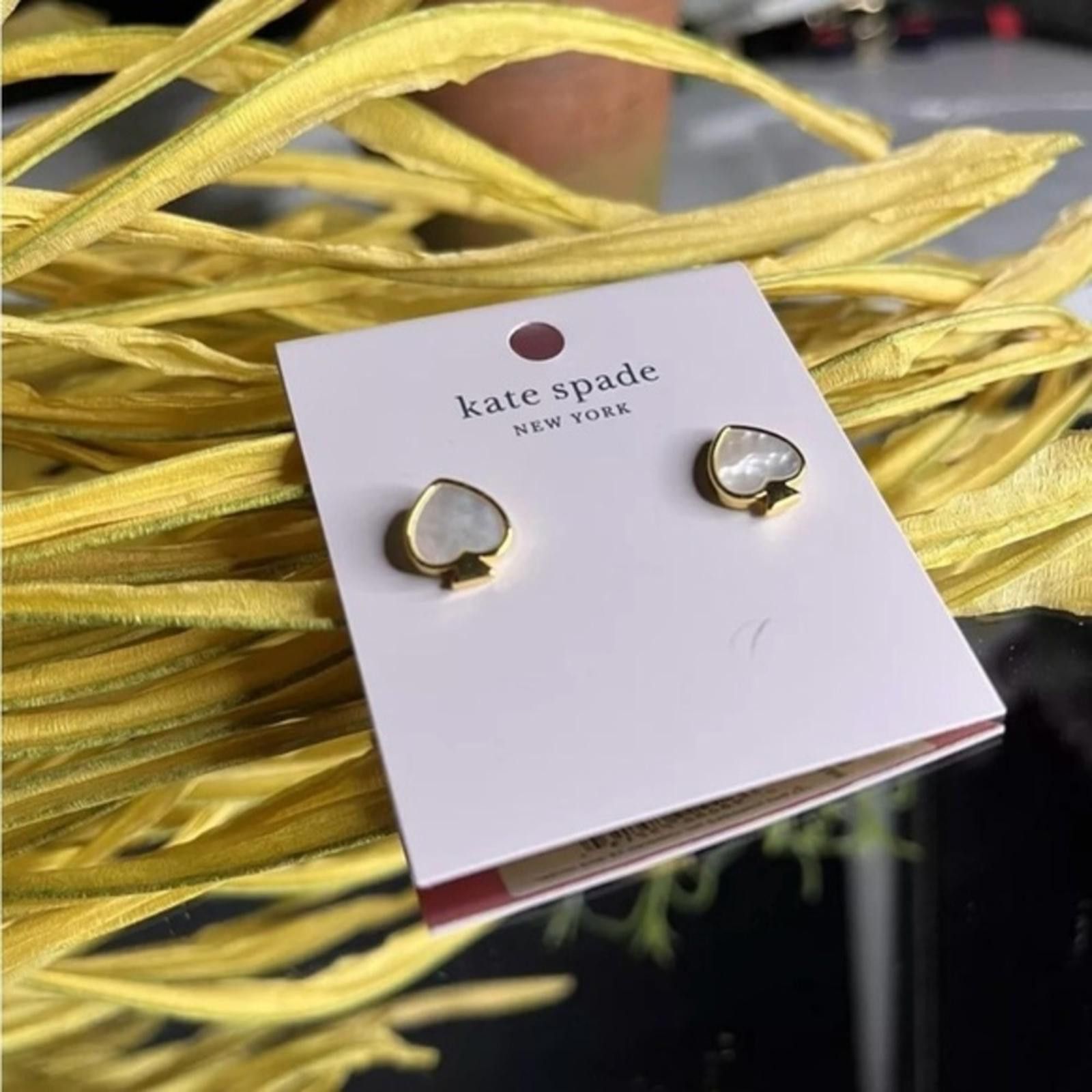 Kate Spade Kate Spade Pearl Inlay Spade Stud Earrings NWT Gold Plated​​ Size ONE SIZE - 1 Thumbnail