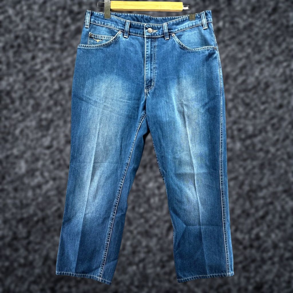 Vintage R.M. Williams Jeans Mens 36x27 Straight Leg 5-Pocket Denim Blue Medium Wash Zip Closure Cowboy Style Adult Mens Shirts? Wait. Size US 36 / EU 52 - 1 Thumbnail