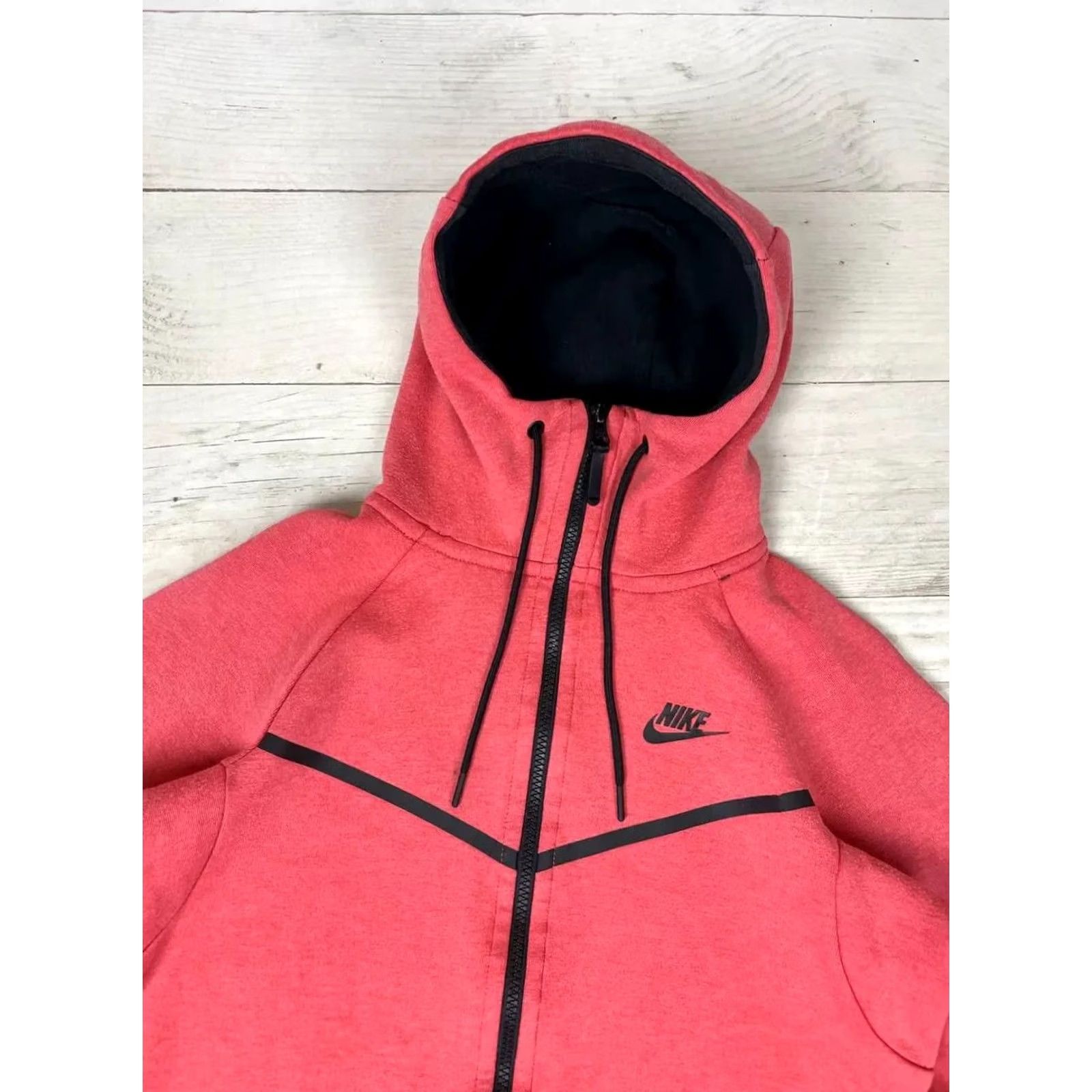 Nike Nike Tech Fleece Hoodie Men XS Red Size US XS / EU 42 / 0 - 5 Thumbnail