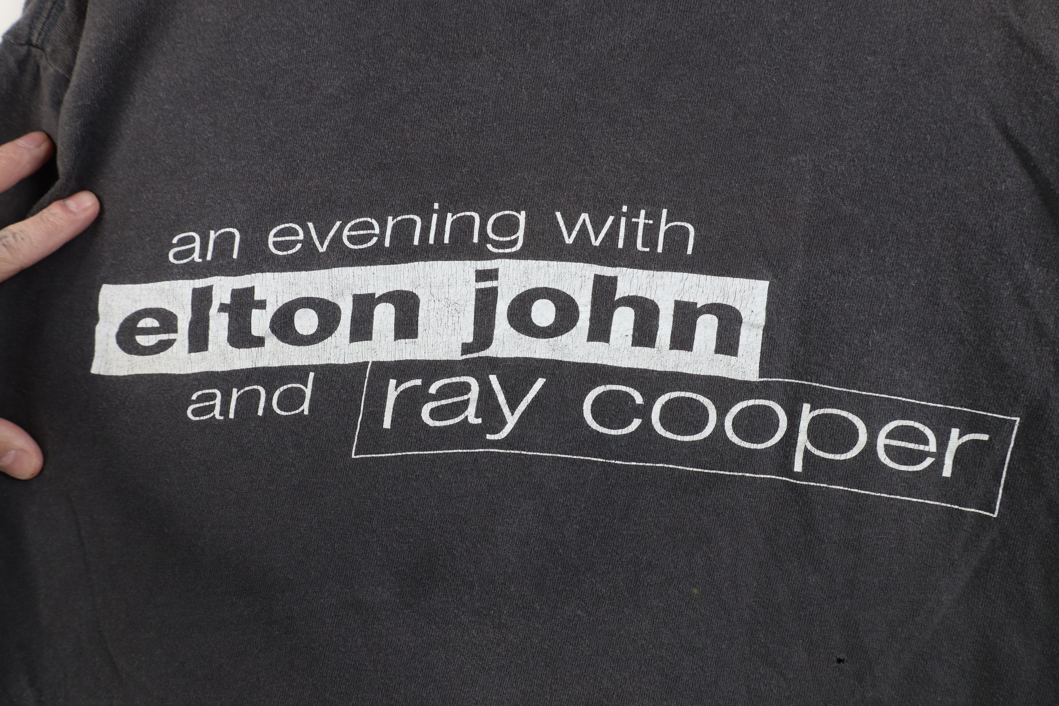 Vintage Vintage 90s with Elton John Ray Cooper Band T-Shirt USA Size US XL / EU 56 / 4 - 4 Thumbnail