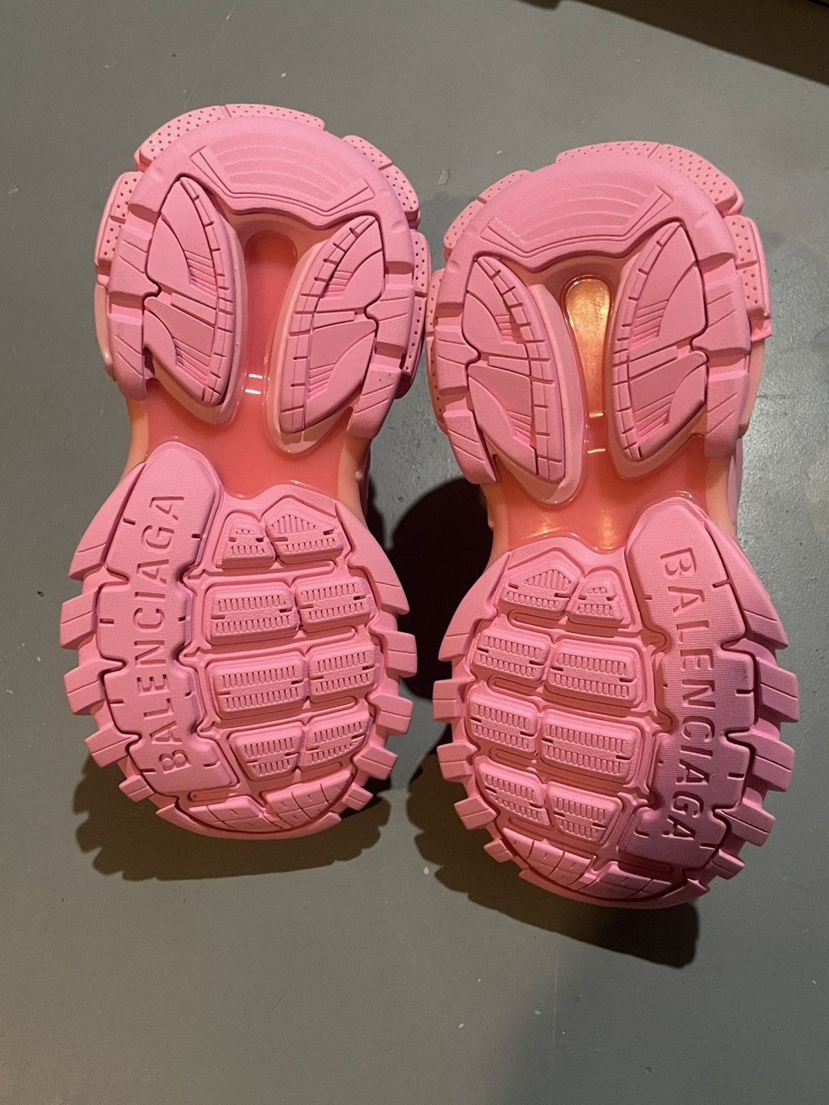 Balenciaga Balenciaga Womens Guava Pink Track Sneaker Size 5.5W NWT Size US 5.5 / IT 35.5 - 5 Thumbnail