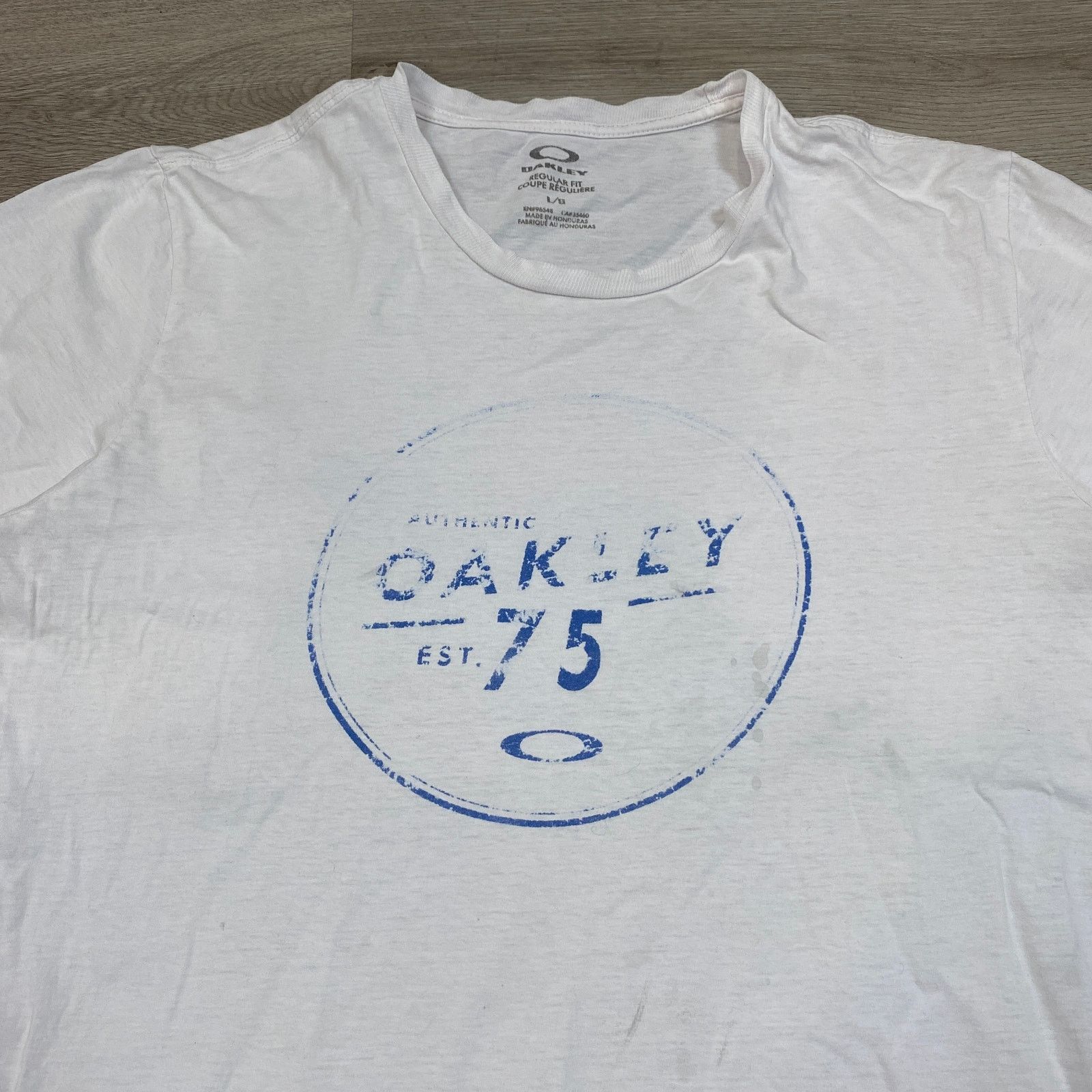 Oakley Oakley Est. 75 Regular Fit Faded Tee Shirt Large Skater Surf Size US L / EU 52-54 / 3 - 2 Thumbnail