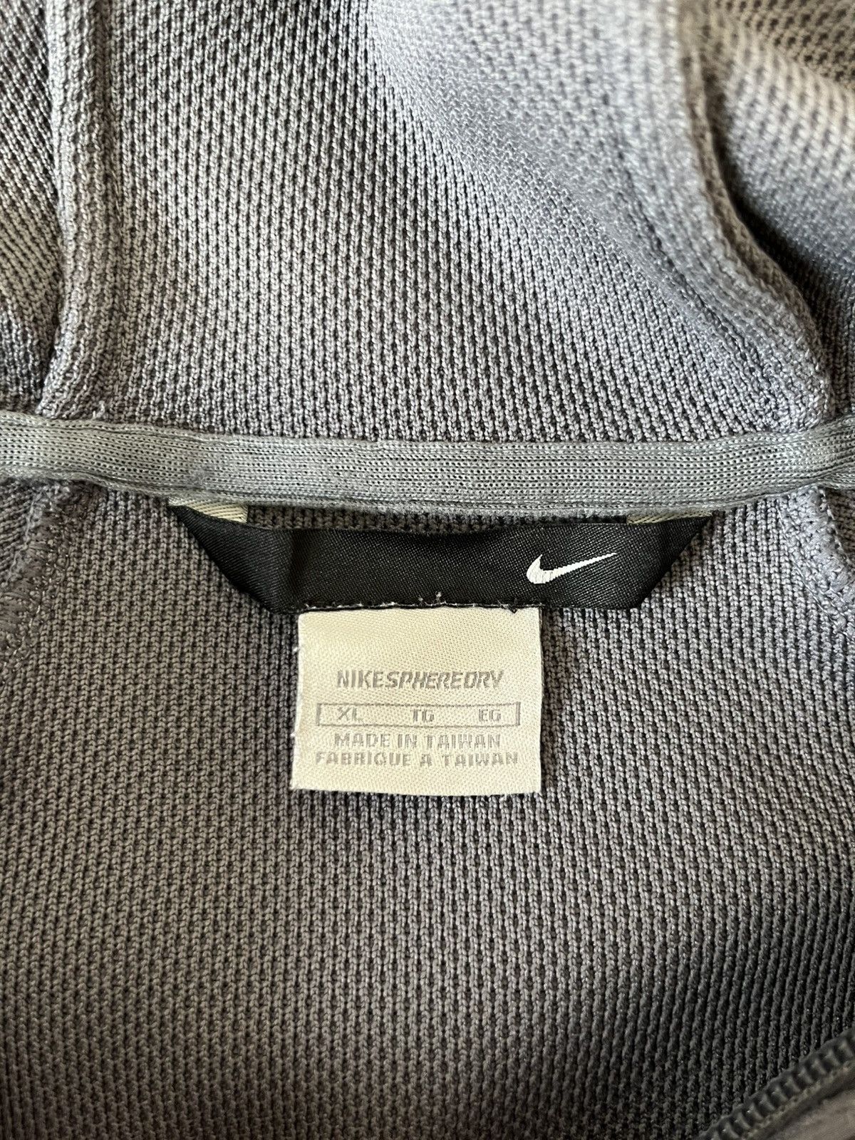 Nike Vintage 2006 Nike Sphere Dry Asymmetrical Zip Hooded Jacket Size US XL / EU 56 / 4 - 4 Thumbnail