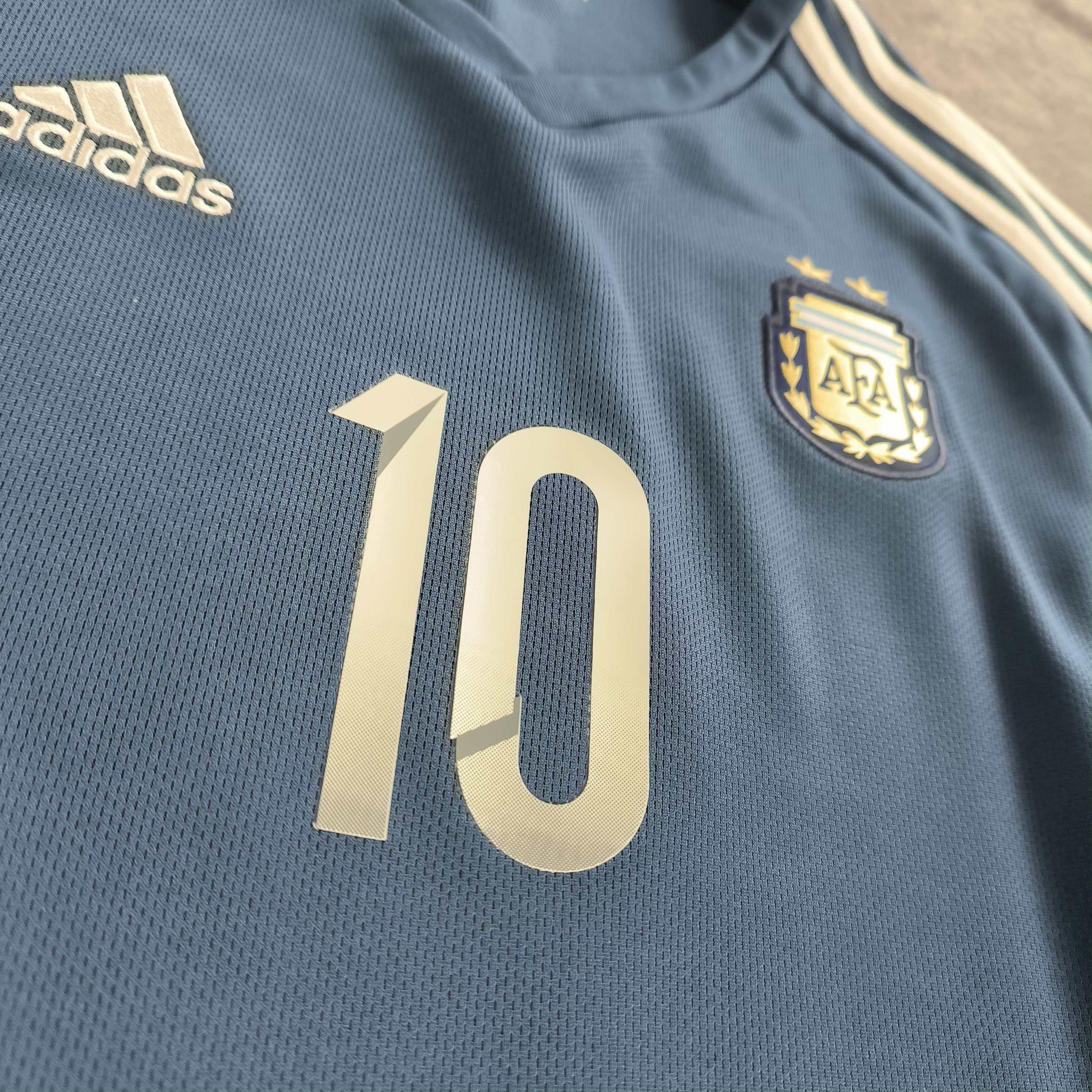 Adidas Argentina 2015-17 Adidas away Messi football jersey size M Size US M / EU 48-50 / 2 - 3 Thumbnail
