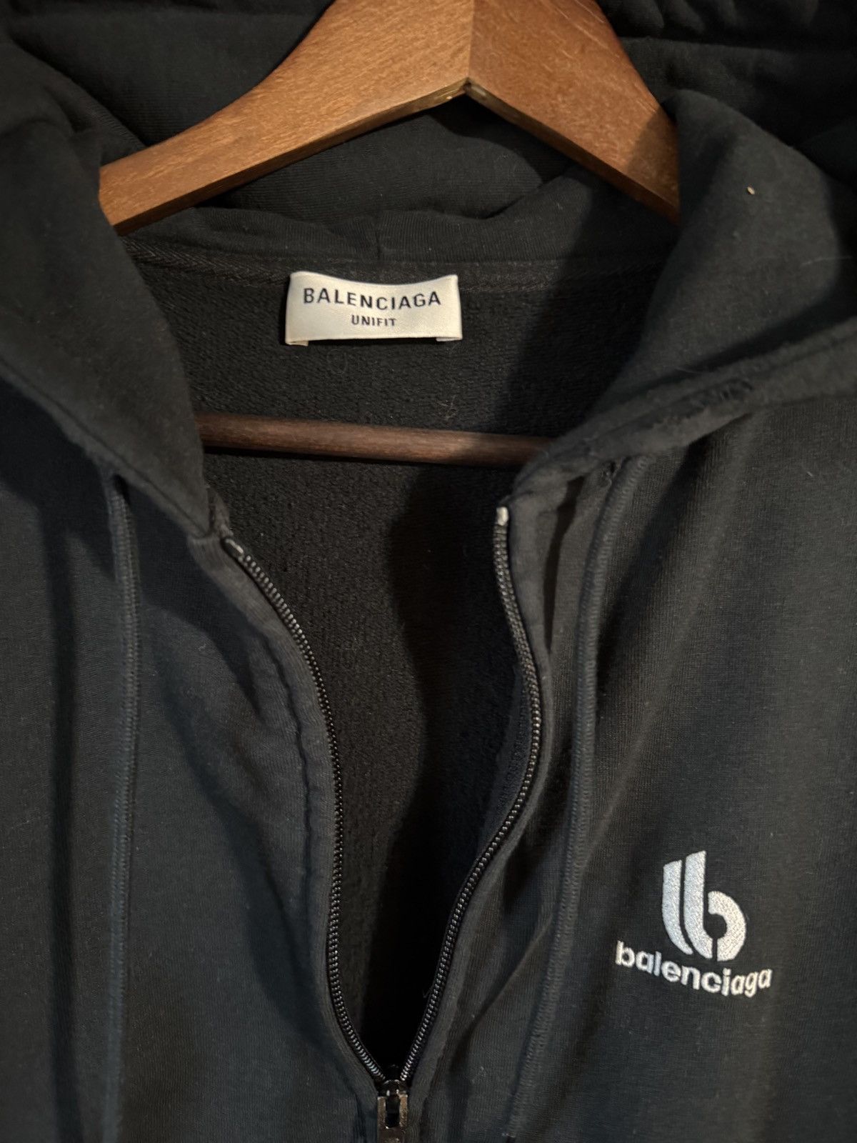 Balenciaga Balenciaga tik tok logo zip up Size US S / EU 44-46 / 1 - 4 Thumbnail