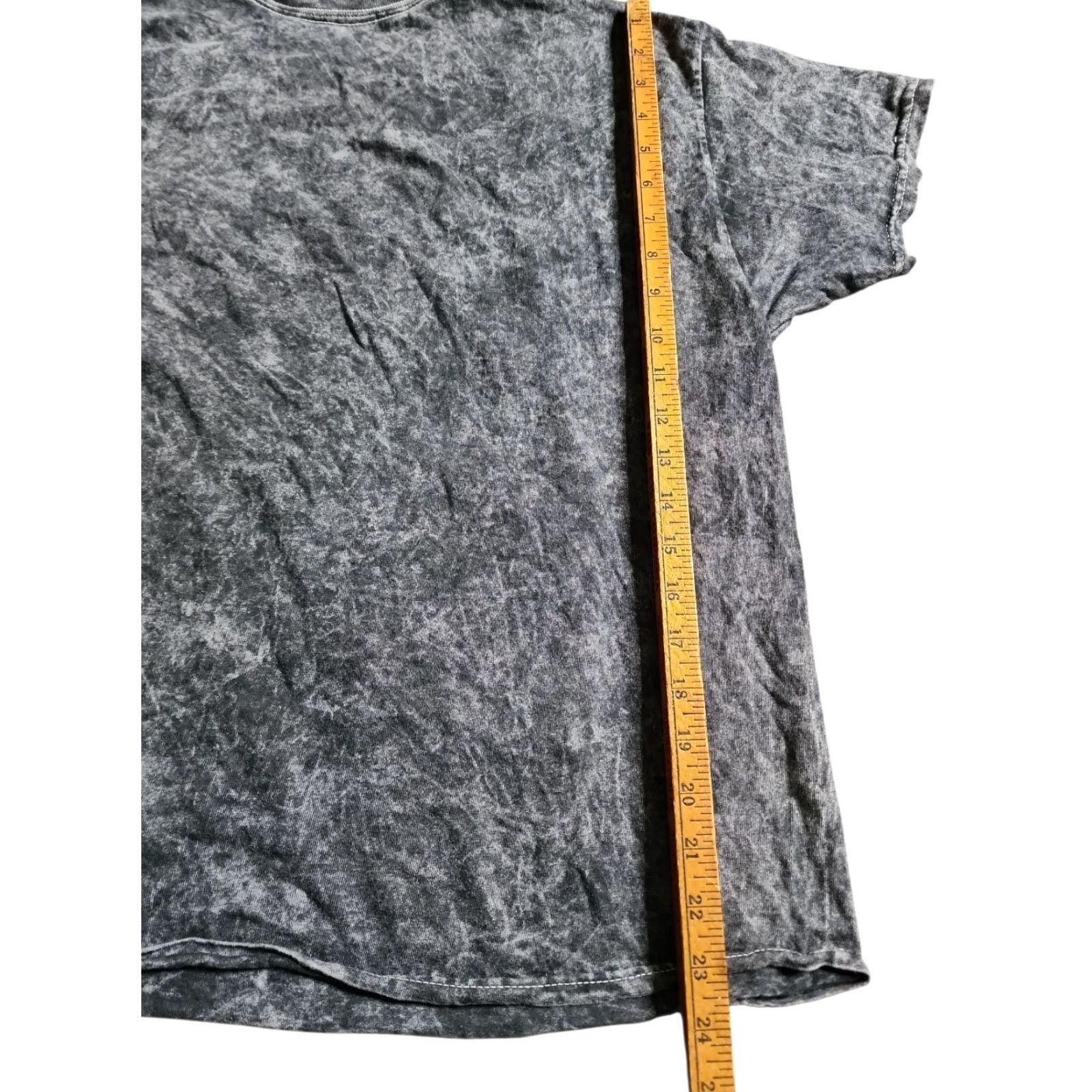Vintage VINTAGE Outkast Acid Wash T-Shirt Womens Large Black Cropped Distressed Rap 90s Size L / US 10 / IT 46 - 2 Thumbnail