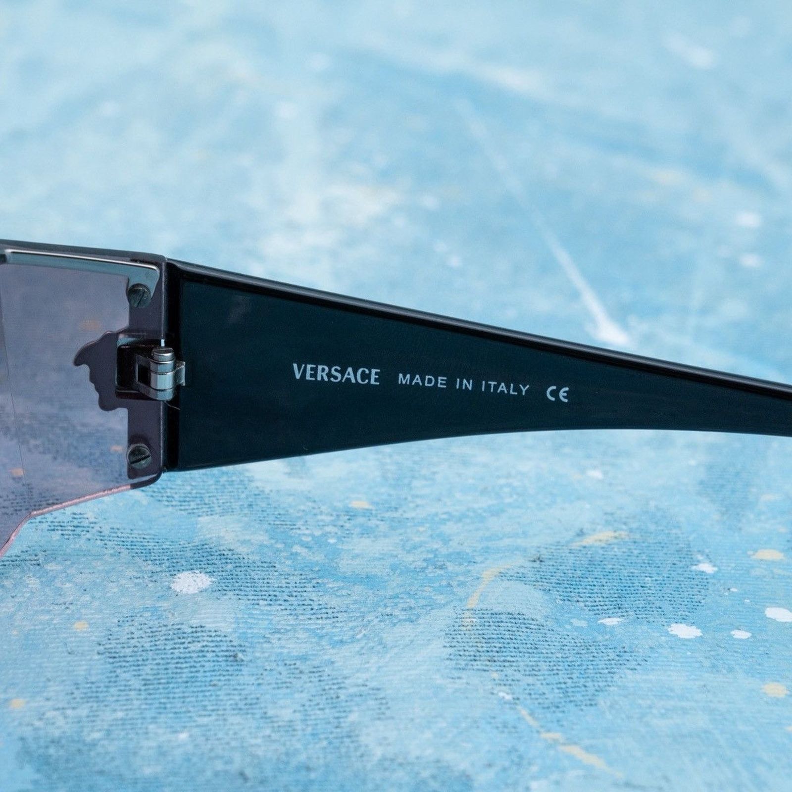 Versace Iconic versace medusa pink shield gradient sunglasses Size ONE SIZE - 6 Thumbnail