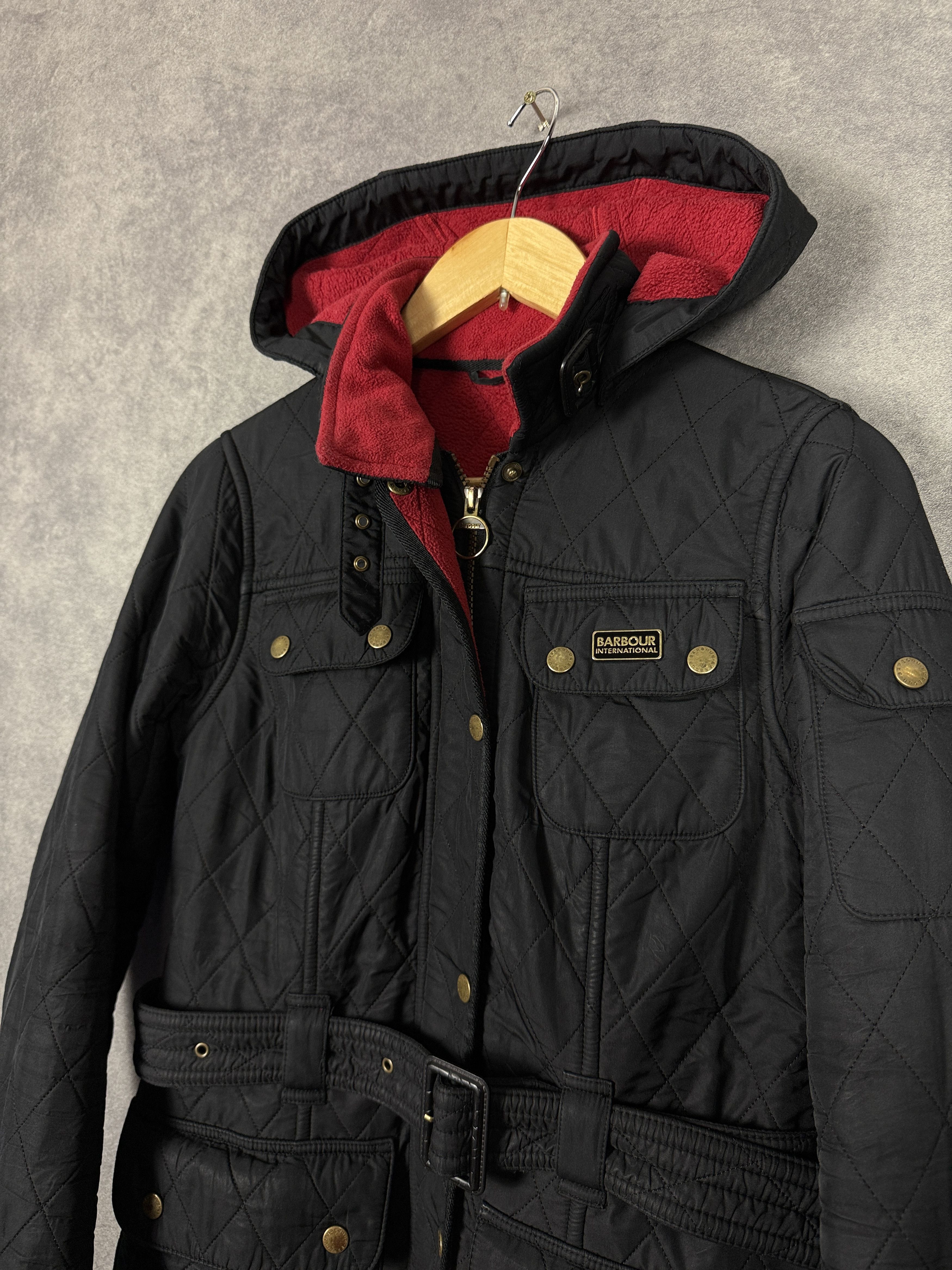 Barbour Barbour International quilted jacket with belt mini logo Size S / US 4 / IT 40 - 2 Thumbnail