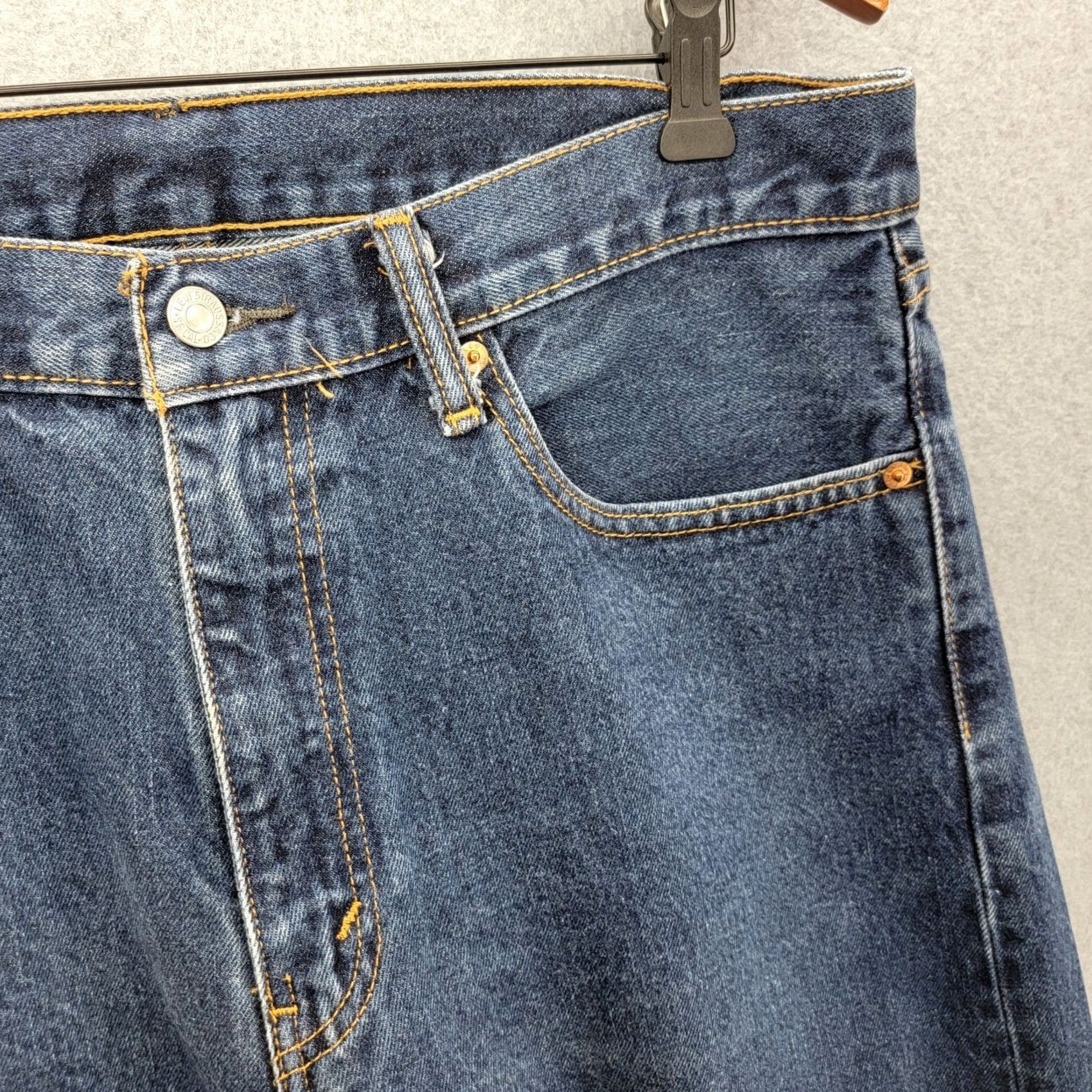 Levi's Levi's Jeans Mens 36 x 30 505 Blue Classic Straight Fit Denim Cotton Pants Size US 36 / EU 52 - 4 Thumbnail