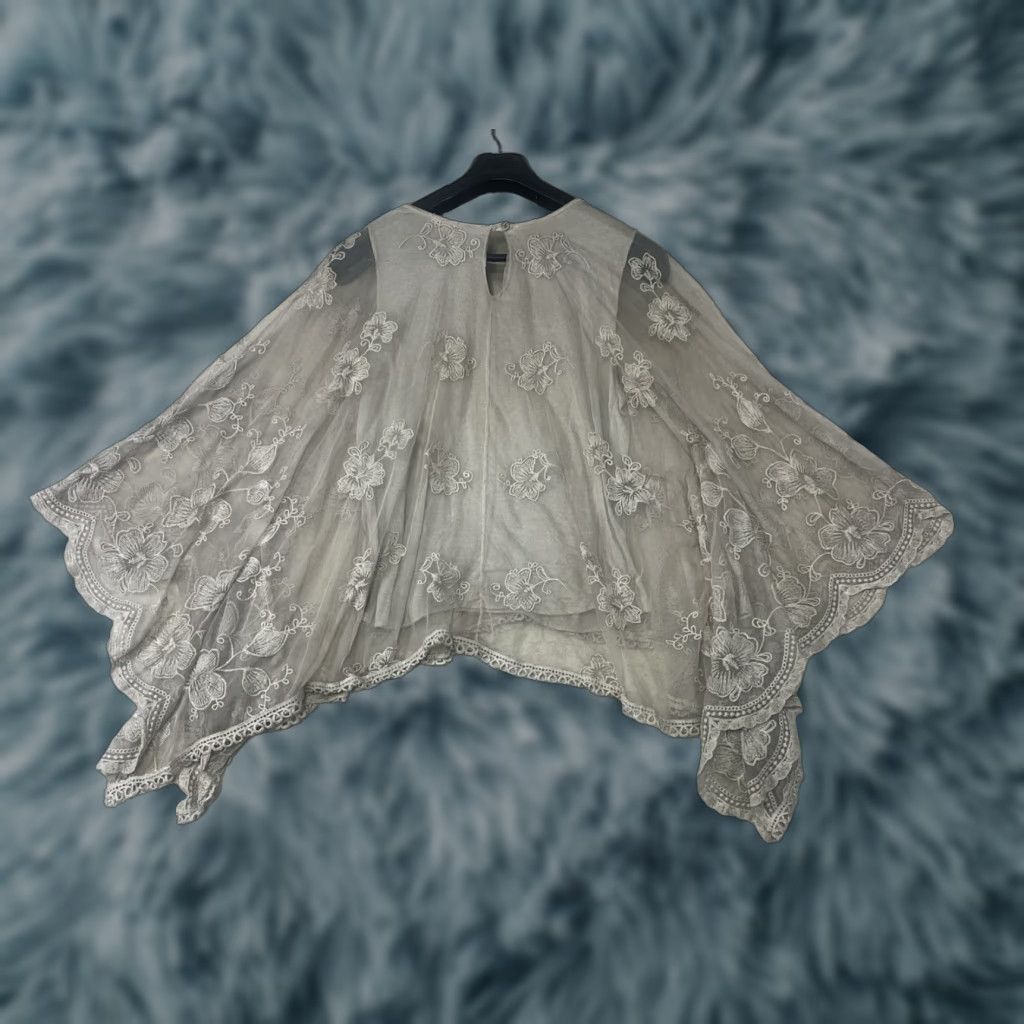 Vintage M Made In Italy Blouse Women Oversized Small Beige Polyester Sleeveless Pullover Casual Spring Summer Regular Size S Womens Size S / US 4 / IT 40 - 1 Thumbnail