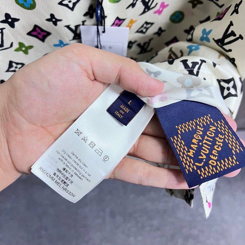Louis Vuitton Louis Vuitton 24 Latest Light Beige Logo Full Print Single Size US L / EU 52-54 / 3 - 4 Thumbnail