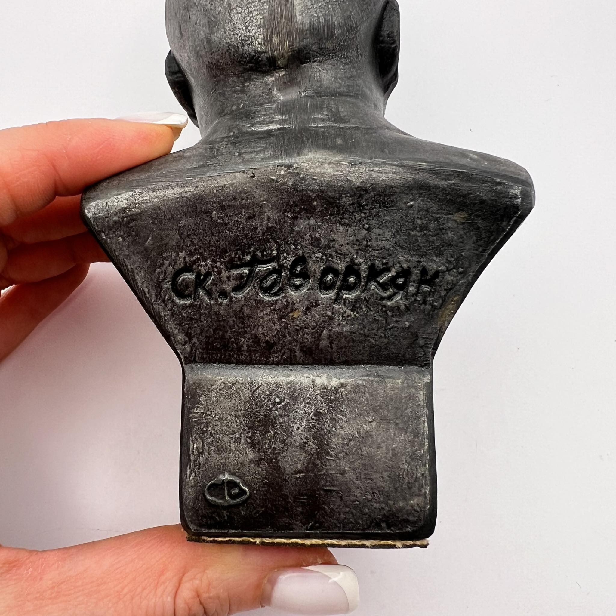 Vintage VINTAGE Cast Metal Lenin Bust FigureRussian Communist Leader Size ONE SIZE - 5 Thumbnail