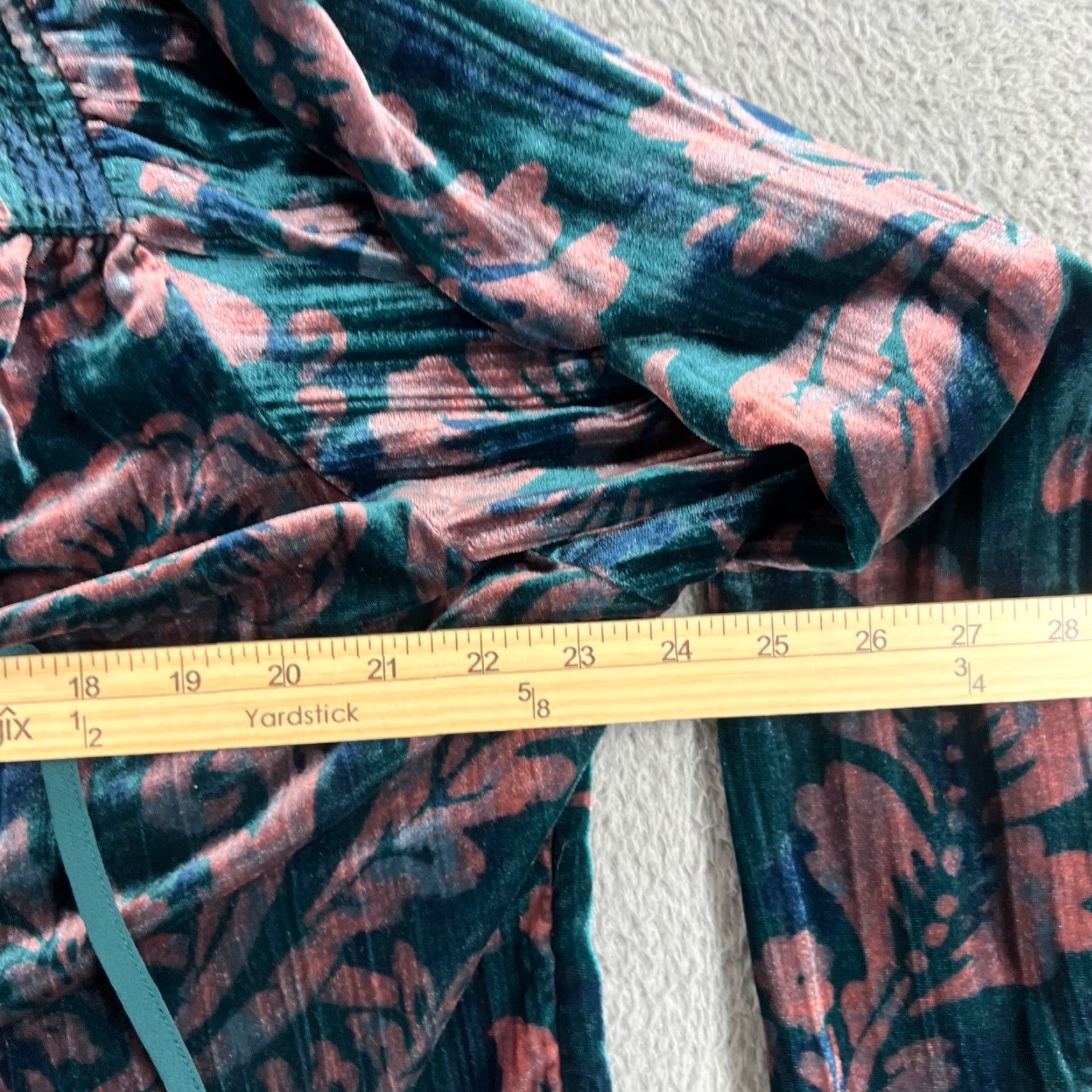 Anthropologie VINTAGE? No, it's not vintage. Anthropologie Blouse Shirt Bohemian Peasant V-Neck Velvet Floral Long Sleeve S Blue/Teal 2010s Boho Womens Size S / US 4 / IT 40 - 5 Thumbnail