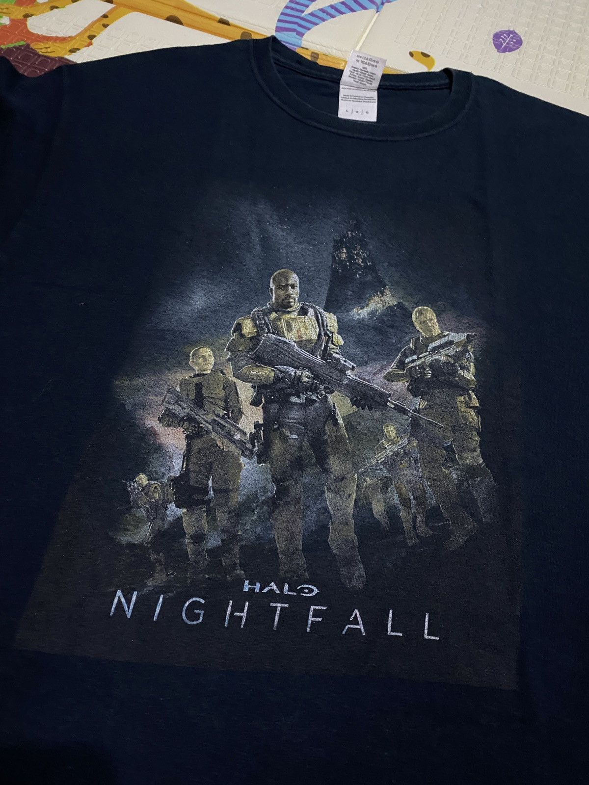 Halo Halo: Nightfall (2014) Promo Graphic Tee Size US L / EU 52-54 / 3 - 2 Thumbnail