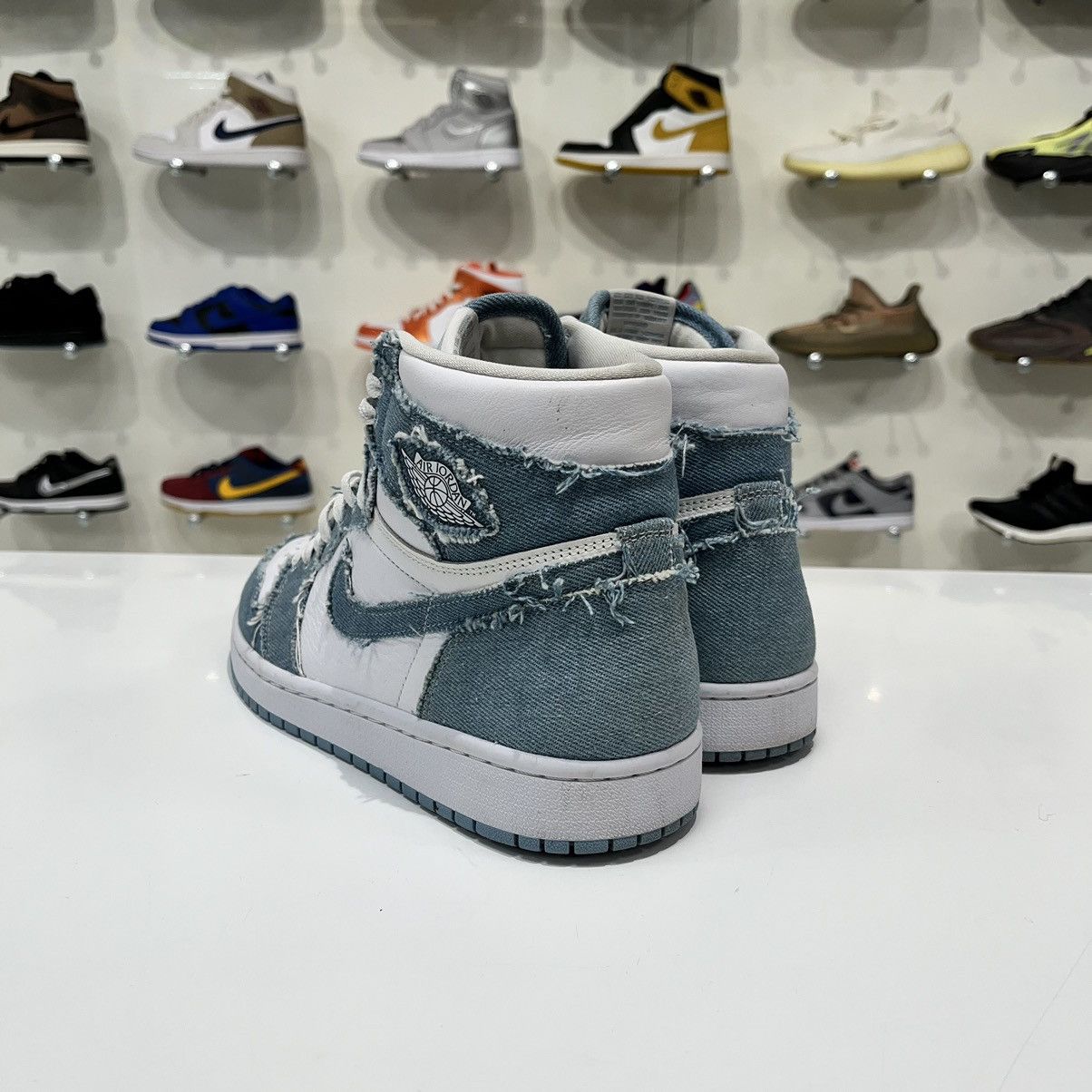 Nike Air Jordan 1 Retro High OG Denim Size US 10 / IT 40 - 4 Thumbnail
