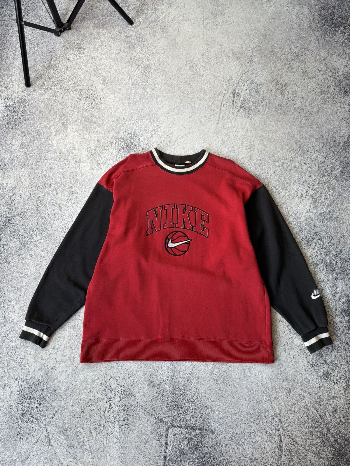Nike Vintage Nike Sweatshirt Big Logo Swoohs Distressed Rare Size US M / EU 48-50 / 2 - 1 Thumbnail