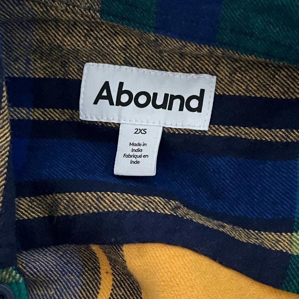 What Goes Around Comes Around NWOT Abound Plaid Button Down Shirt. Long sleeves Size M / US 6-8 / IT 42-44 - 2 Thumbnail