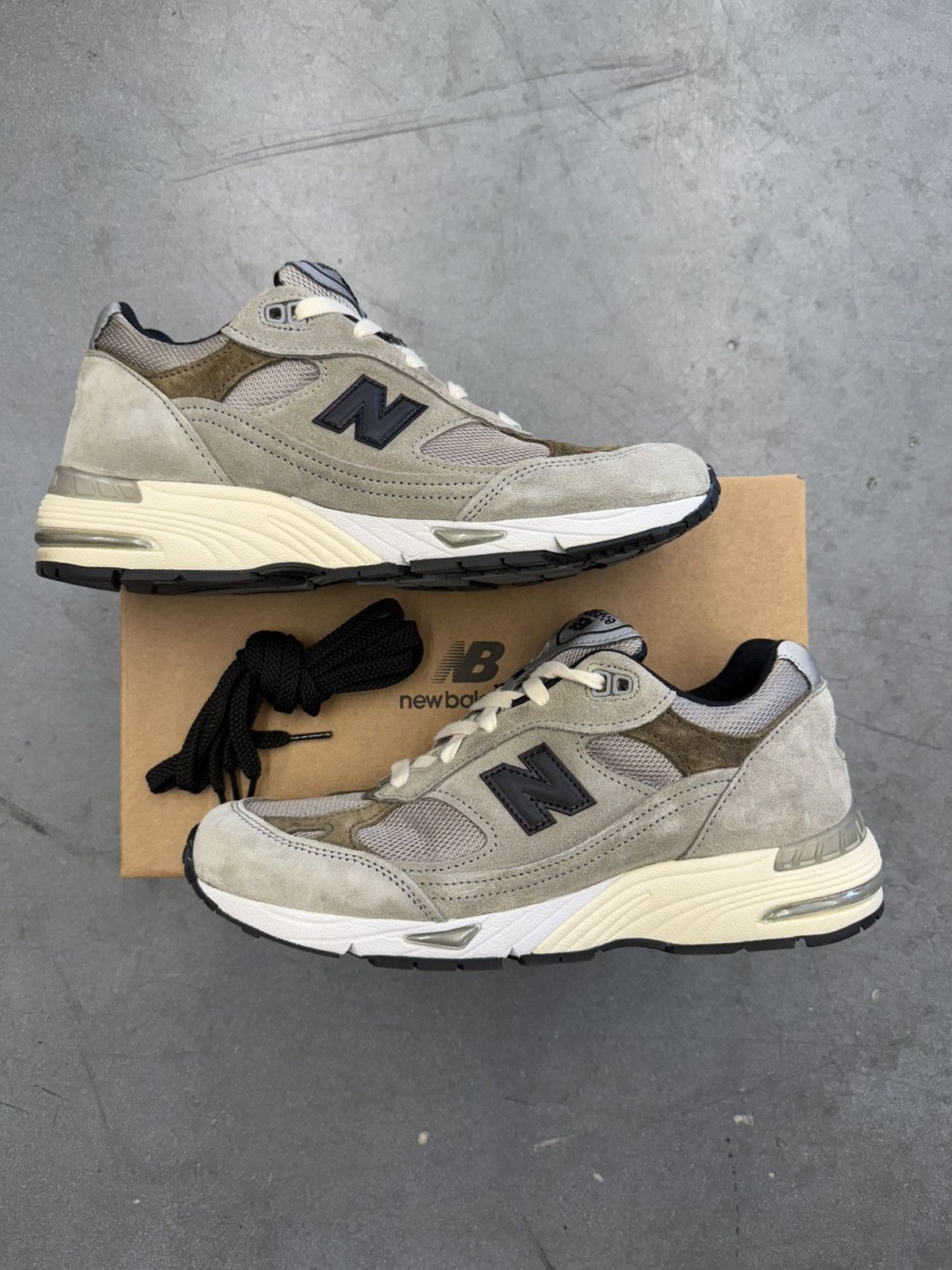 JJJJound × New Balance 2023 New Balance 991 MiUK JJJJound Grey Olive Size US 9 / IT 39 - 1 Thumbnail