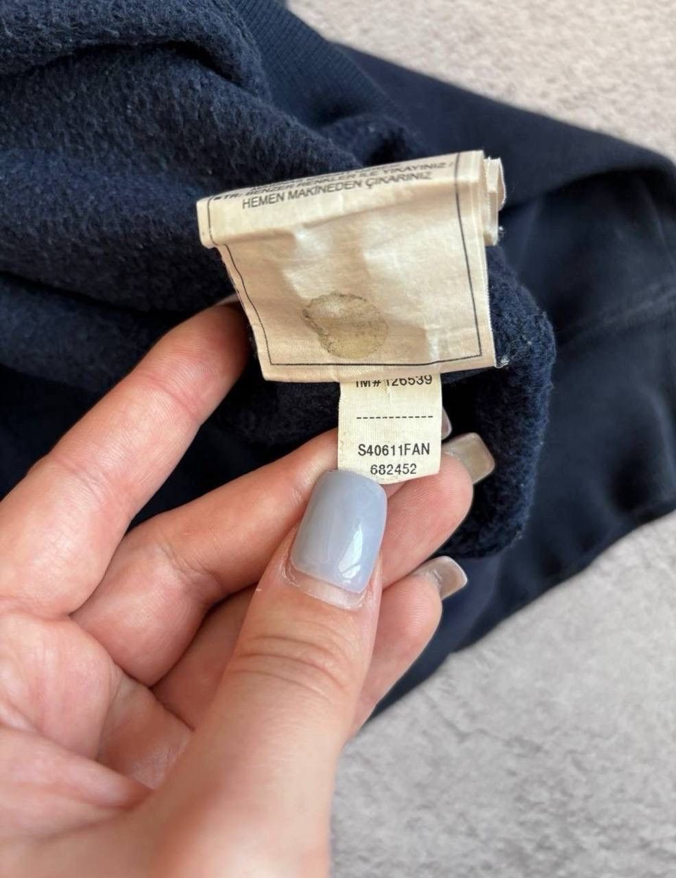 Nike × Vintage Vintage Nike Distressed y2k faded Sweatshirt Size US L / EU 52-54 / 3 - 9 Thumbnail