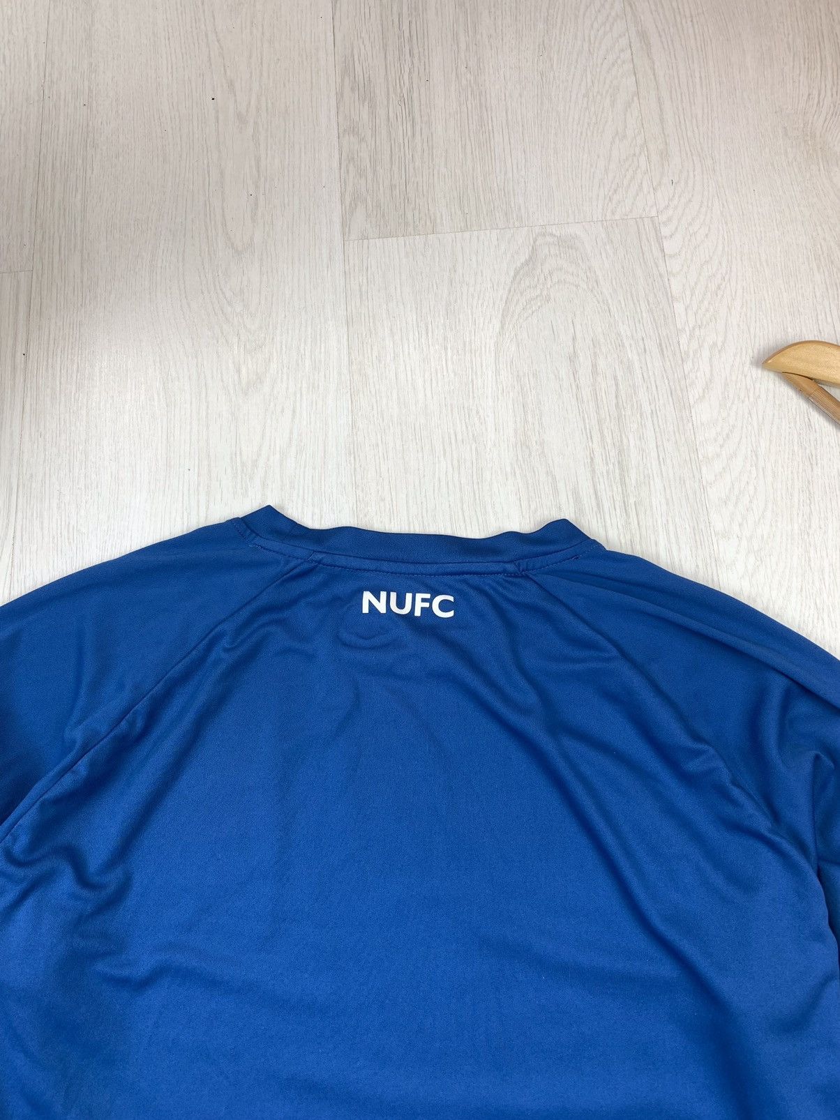 Castore Castore Newcastle United FC 2021-2022 Training Jersey Size M Size US M / EU 48-50 / 2 - 8 Thumbnail