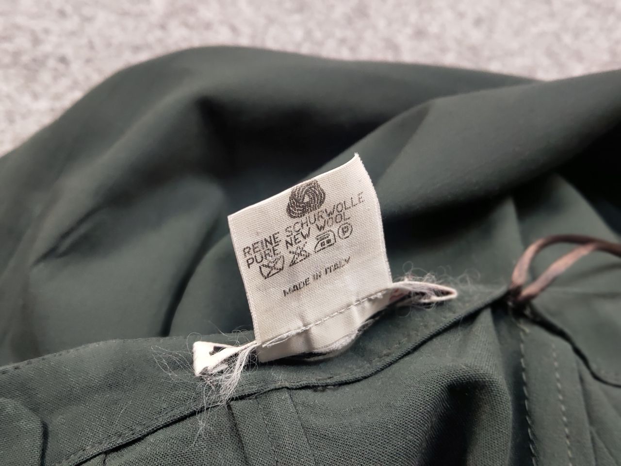 Jil Sander Vintage 90's Jil Sander Mid length skirt Green Size 42" / US 20 - 13 Thumbnail