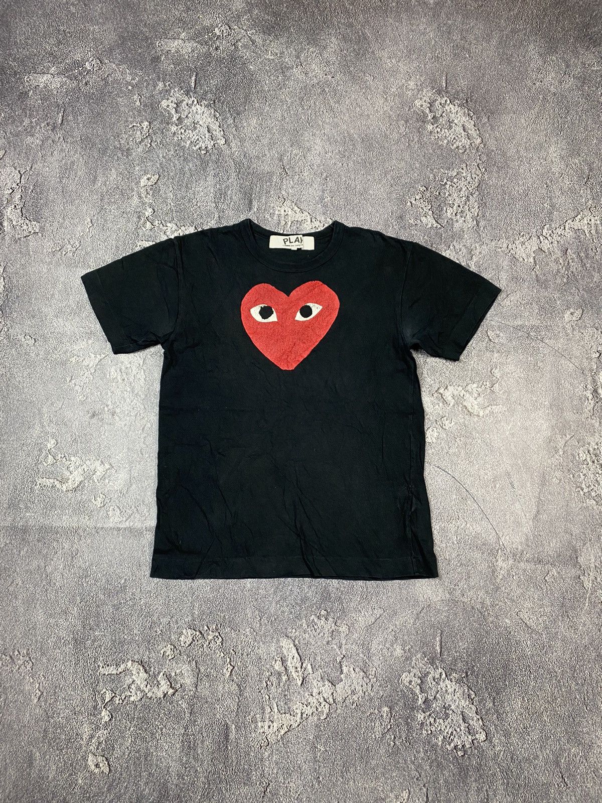 CDG by Comme des Garcons × Comme des Garcons × Comme des Garcons PLAY Comme Des Garçons Play Red Big Logo Heart T-shirt Size M / US 6-8 / IT 42-44 - 1 Thumbnail