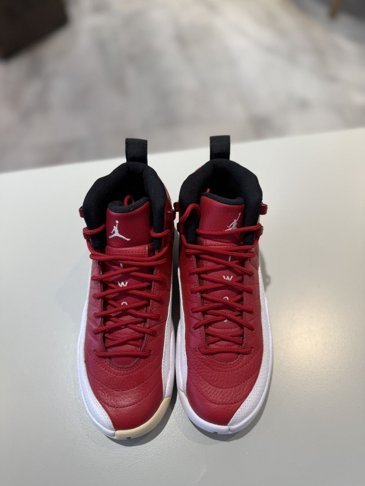 Jordan Brand Air Jordan 12 Retro Gym Red (GS) Size US 4.5 / IT 34.5 - 4 Thumbnail