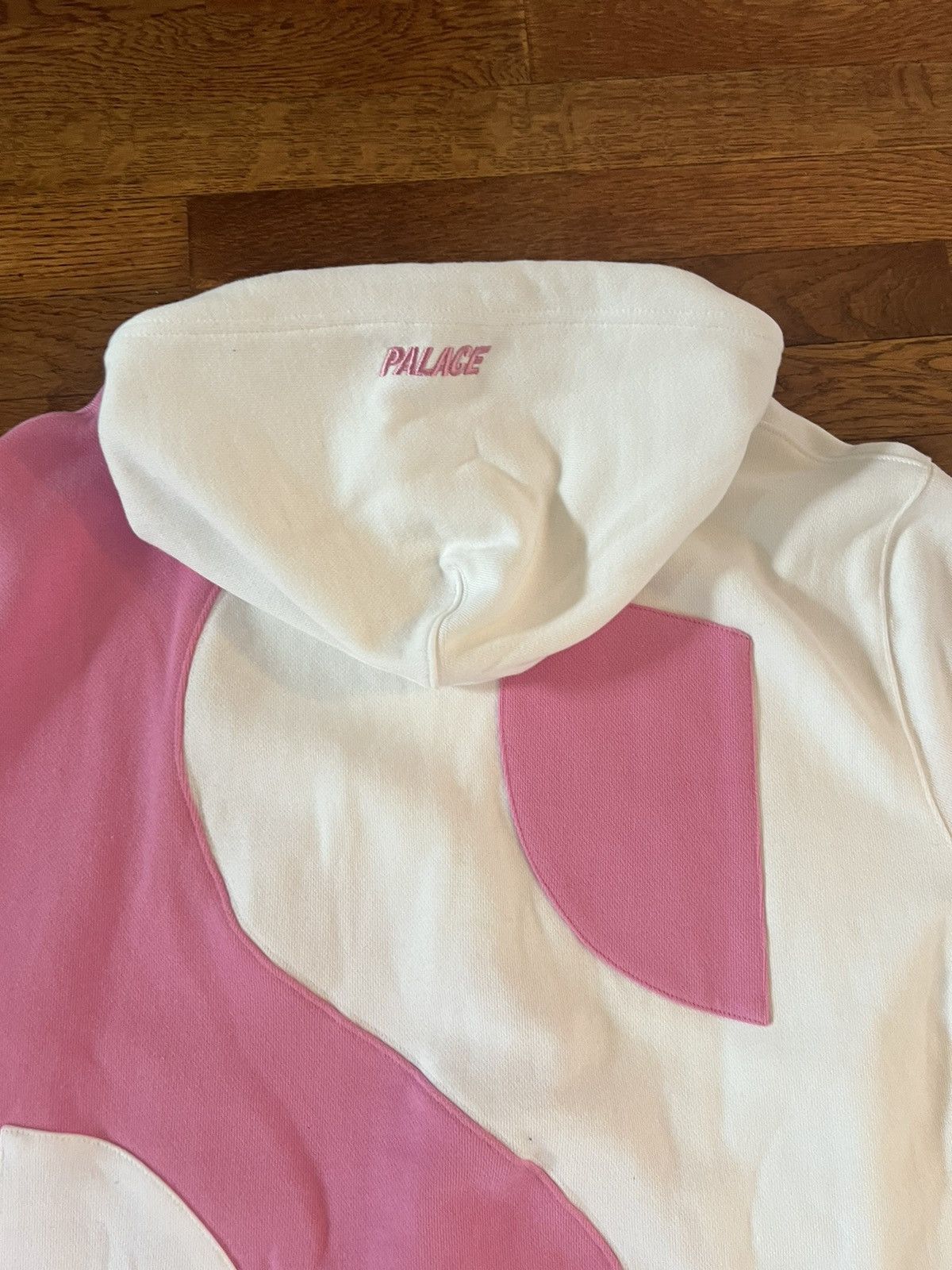 Palace Palace Ying Yang Hoodie Pink/White sz XL Size US XL / EU 56 / 4 - 5 Thumbnail