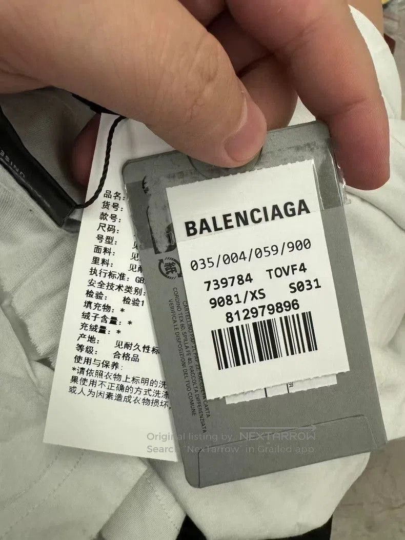Balenciaga Balenciaga Embroidered Logo Hole Short Sleeve. Size US XS / EU 42 / 0 - 7 Thumbnail