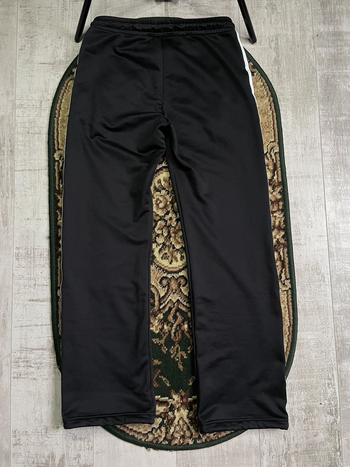 Adidas Vintage Adidas Y2K Baggy Sweatpants 00’s Black RARE Size 25" / US 0 / IT 36 - 4 Thumbnail