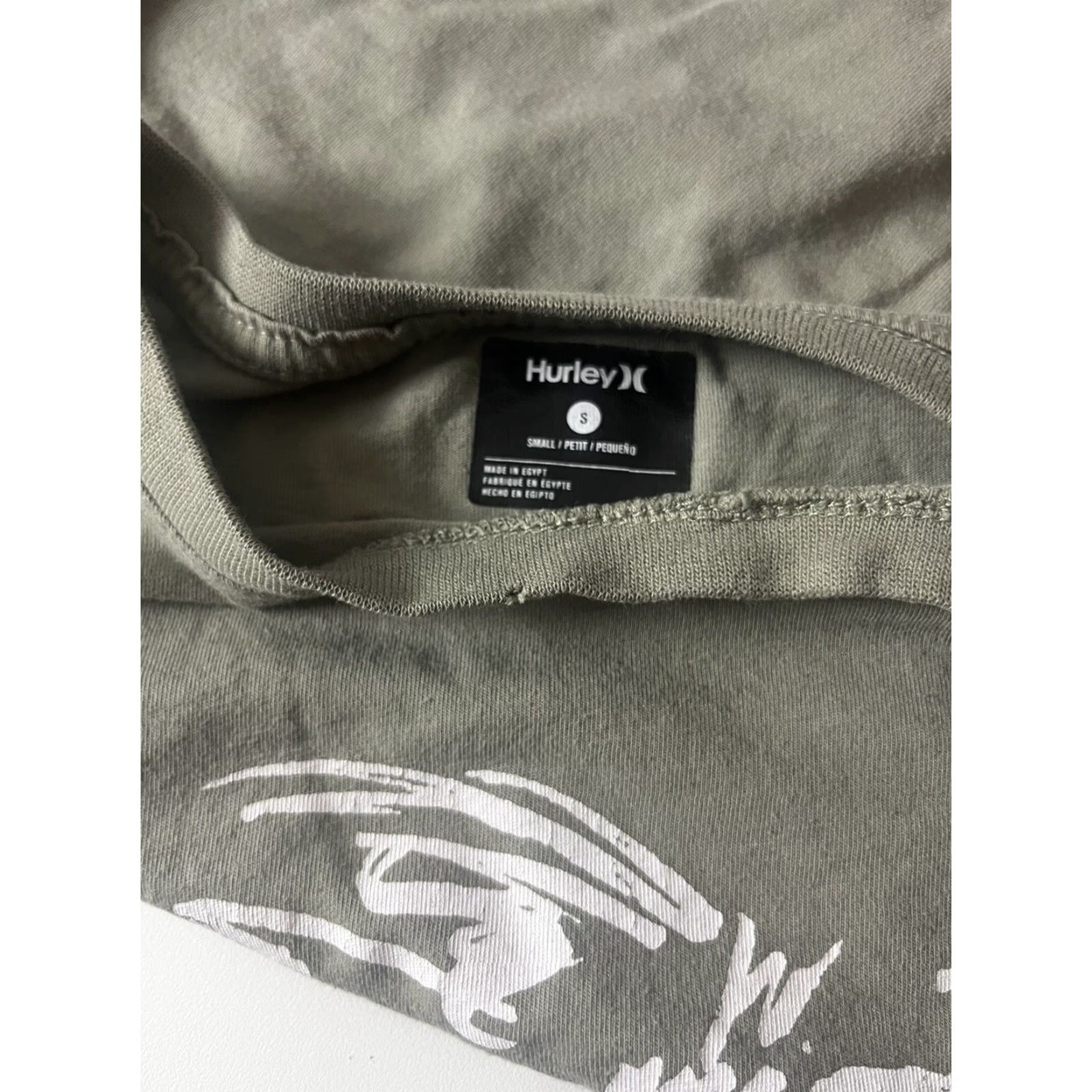 Hurley Hurley Men's Small Green Short Sleeve T-Shirt Brand Graphic Tee Surf Beach Casual All Seasons Button Size US S / EU 44-46 / 1 - 3 Thumbnail