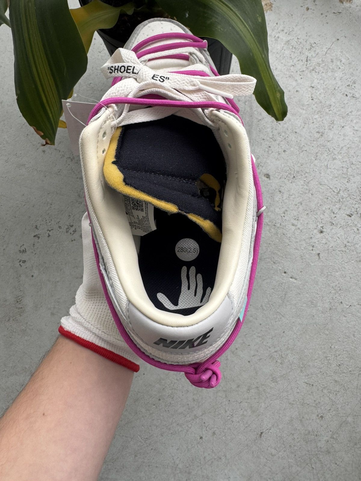 Nike OFF WHITE Nike Lot 30 Low Dunk Sneakers Size US 10 / EU 43 - 7 Thumbnail