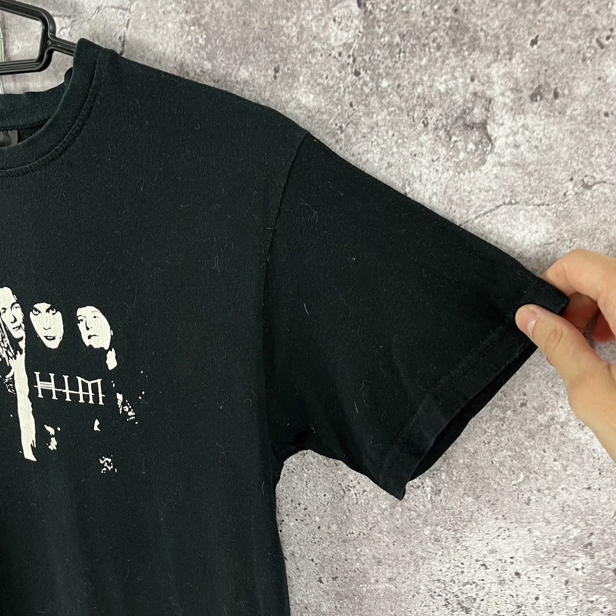 Band Tees Vintage HIM 2007 Rock T-Shirt Big Centre Logo Black Size S Size US M / EU 48-50 / 2 - 4 Thumbnail