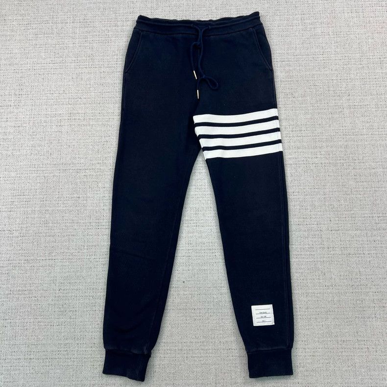 Thom Browne Thom Browne size1 Knitted sportswear Size US 26 / EU 42 - 2 Thumbnail