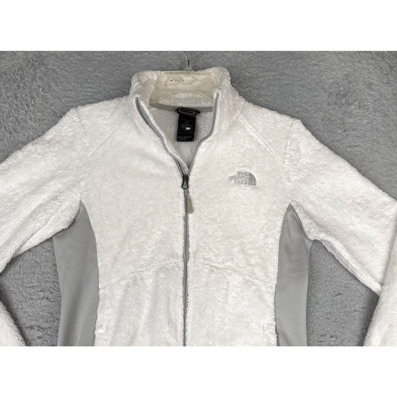 The North Face The North Face Jacket Womens Small White Fleece Full Zip Pockets Outdoor Hiking – Shirt/Outerwear (S) Womens White Pockets Full Zip Seasonal Outdoor Size S / US 4 / IT 40 - 7 Thumbnail