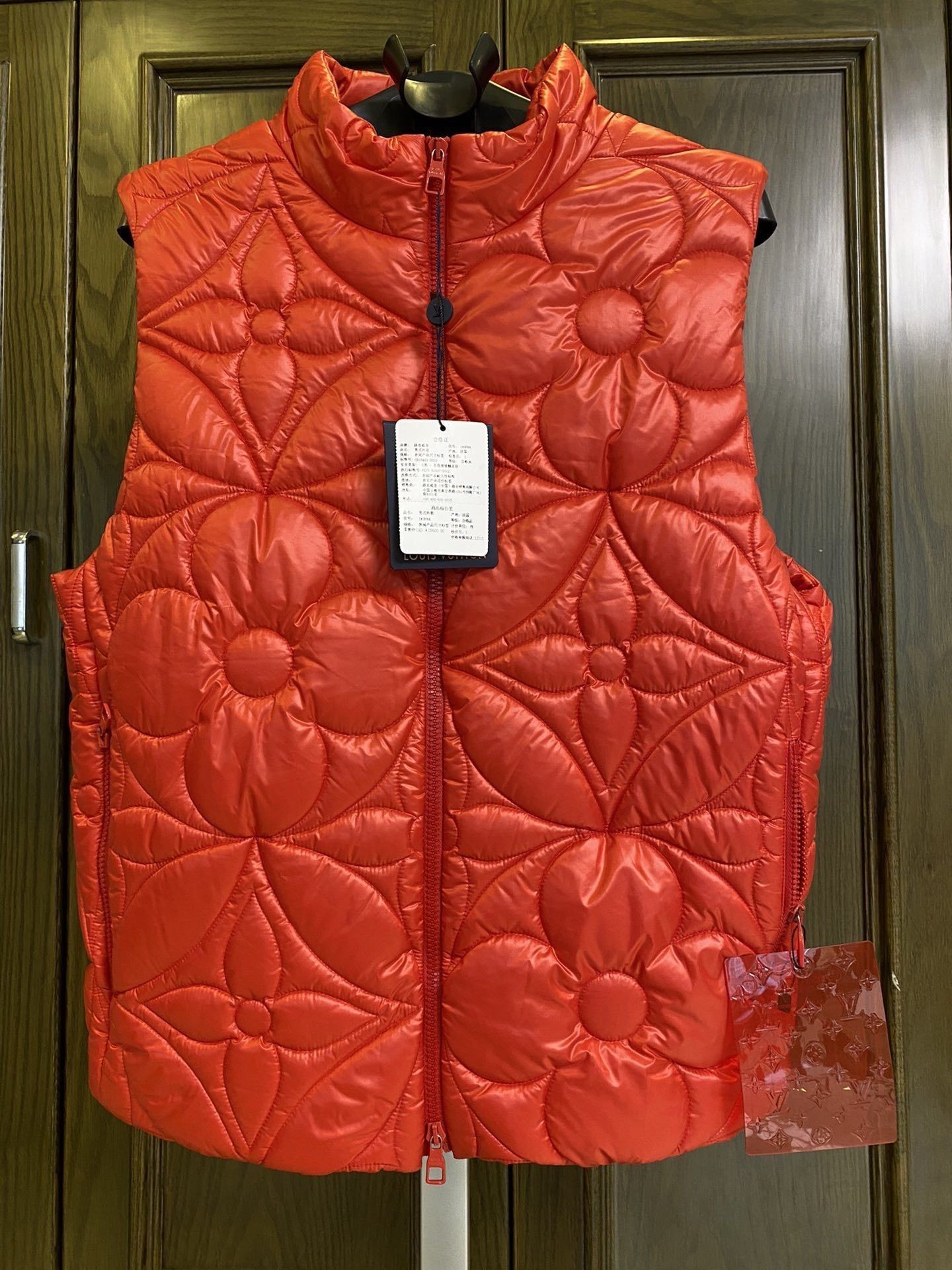 Louis Vuitton Louis Vuitton FW22 Floral Sleeveless Vest Size US M / EU 48-50 / 2 - 1 Thumbnail