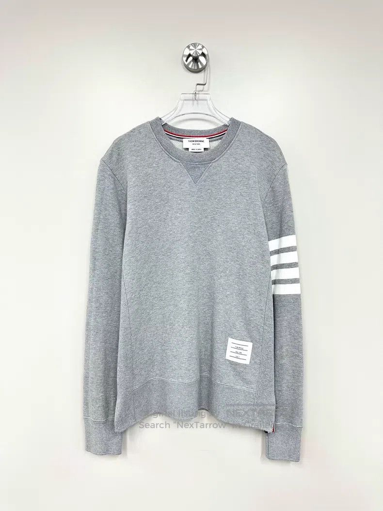 Thom Browne Thom Browne Gray Classic Four Stripe Long Sleeve Sweatshir Size US L / EU 52-54 / 3 - 1 Thumbnail