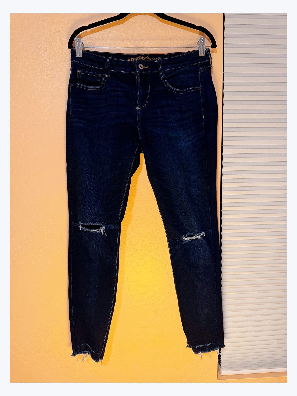 Arizona Jean Co. Arizona Jean Co. Super Skinny Jeans (Size 8) Size 30" / US 8 / IT 44 - 1 Thumbnail