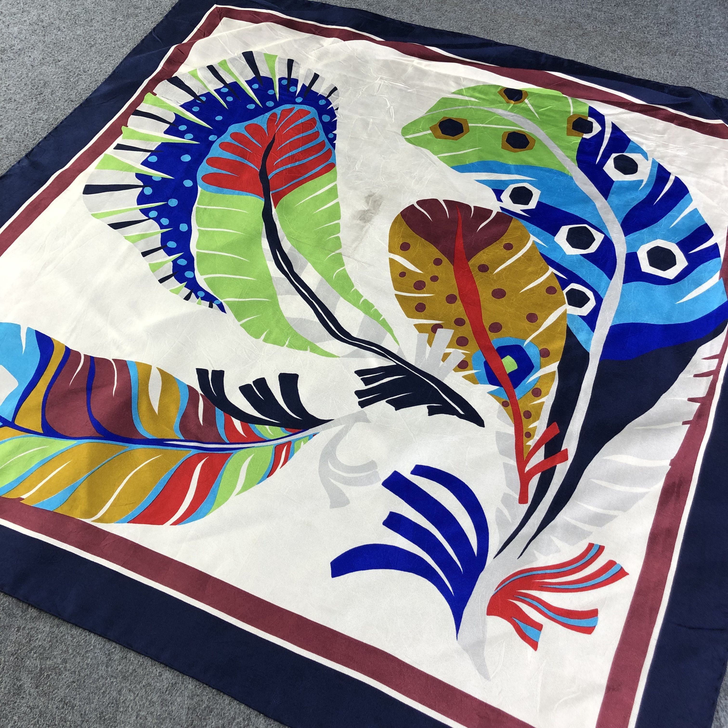 Japanese Brand Liletti Luxury Design Hand Rolled Silk Scarf M510 Size ONE SIZE - 2 Thumbnail