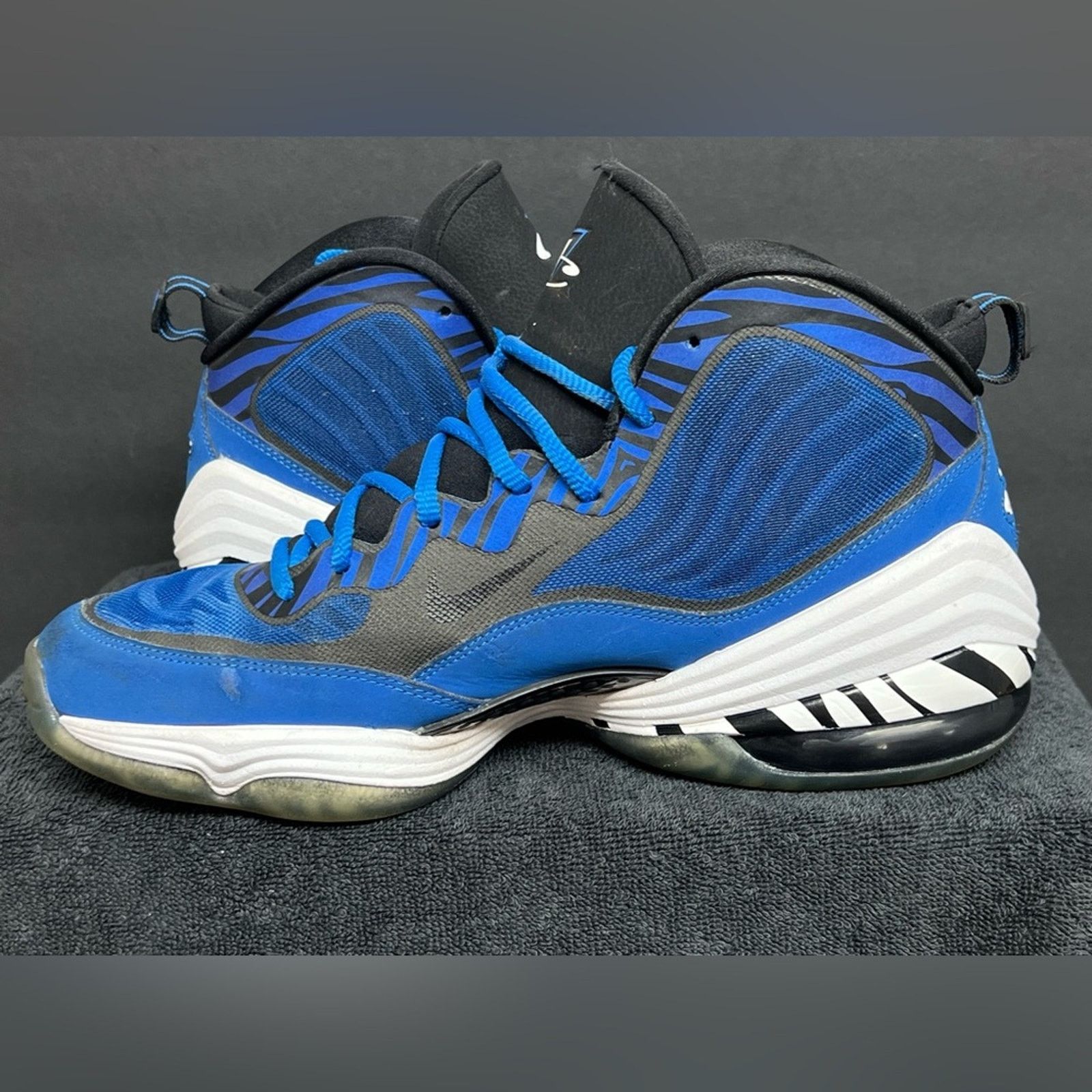 Nike Size 11 - Nike Air Penny 5 Memphis Tigers Blue Black Suede Size US 11 / EU 44 - 6 Thumbnail