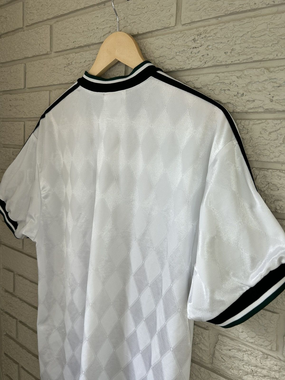 Adidas × Vintage Vintage 90s Adidas Center Logo Retro Striped Soccer Jersey Size US M / EU 48-50 / 2 - 6 Thumbnail
