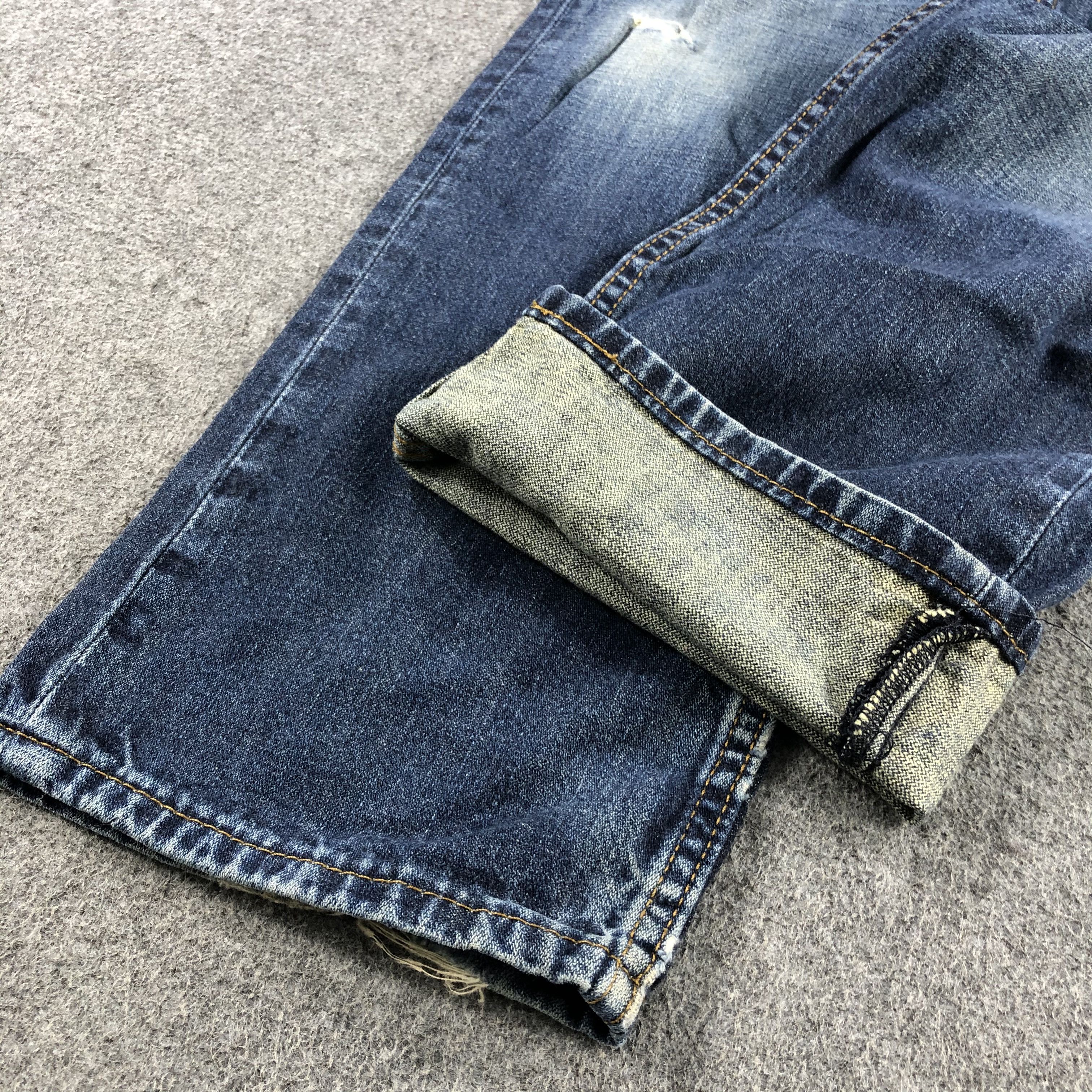 Levi's Vintage Blue Wash Levis 514 Jeans-J2002 Size US 33 - 7 Thumbnail