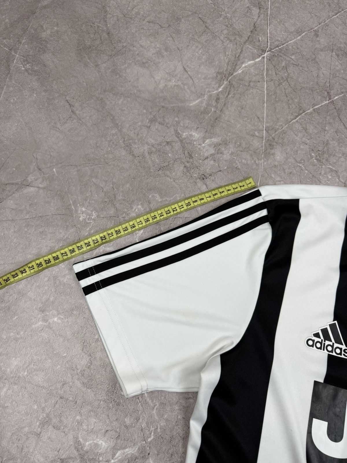 Adidas Adidas Juventus 2015-2016 Home Football Shirt Soccer Jersey Size US M / EU 48-50 / 2 - 19 Thumbnail