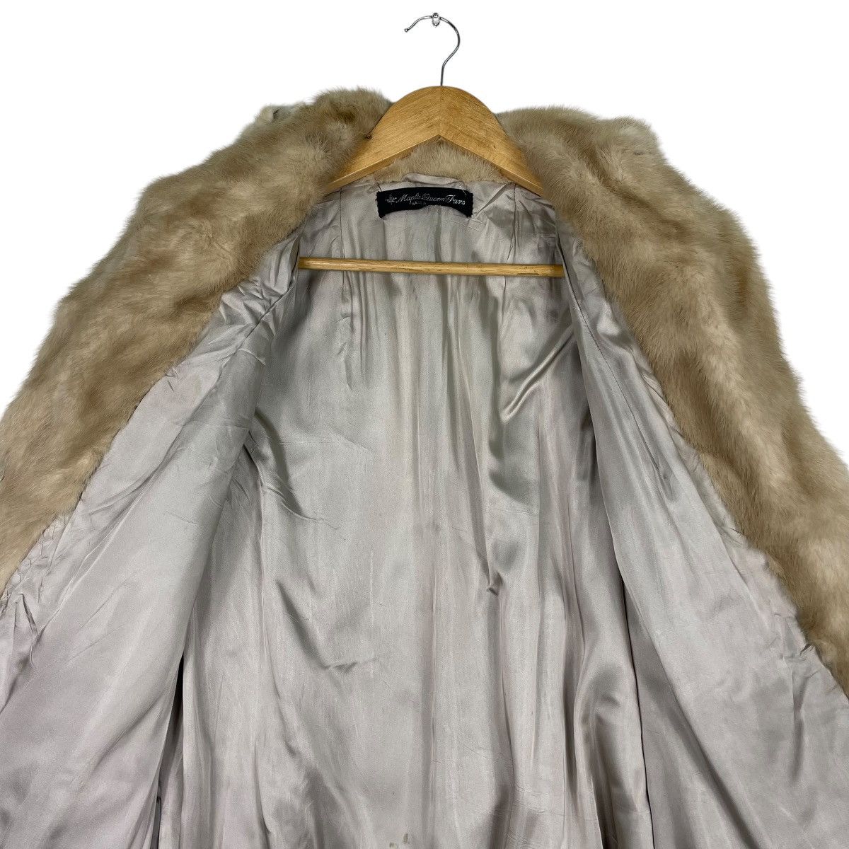 Sagafurs 💥MAPLE QUENN FUR NUDE JACKET Size M / US 6-8 / IT 42-44 - 12 Thumbnail